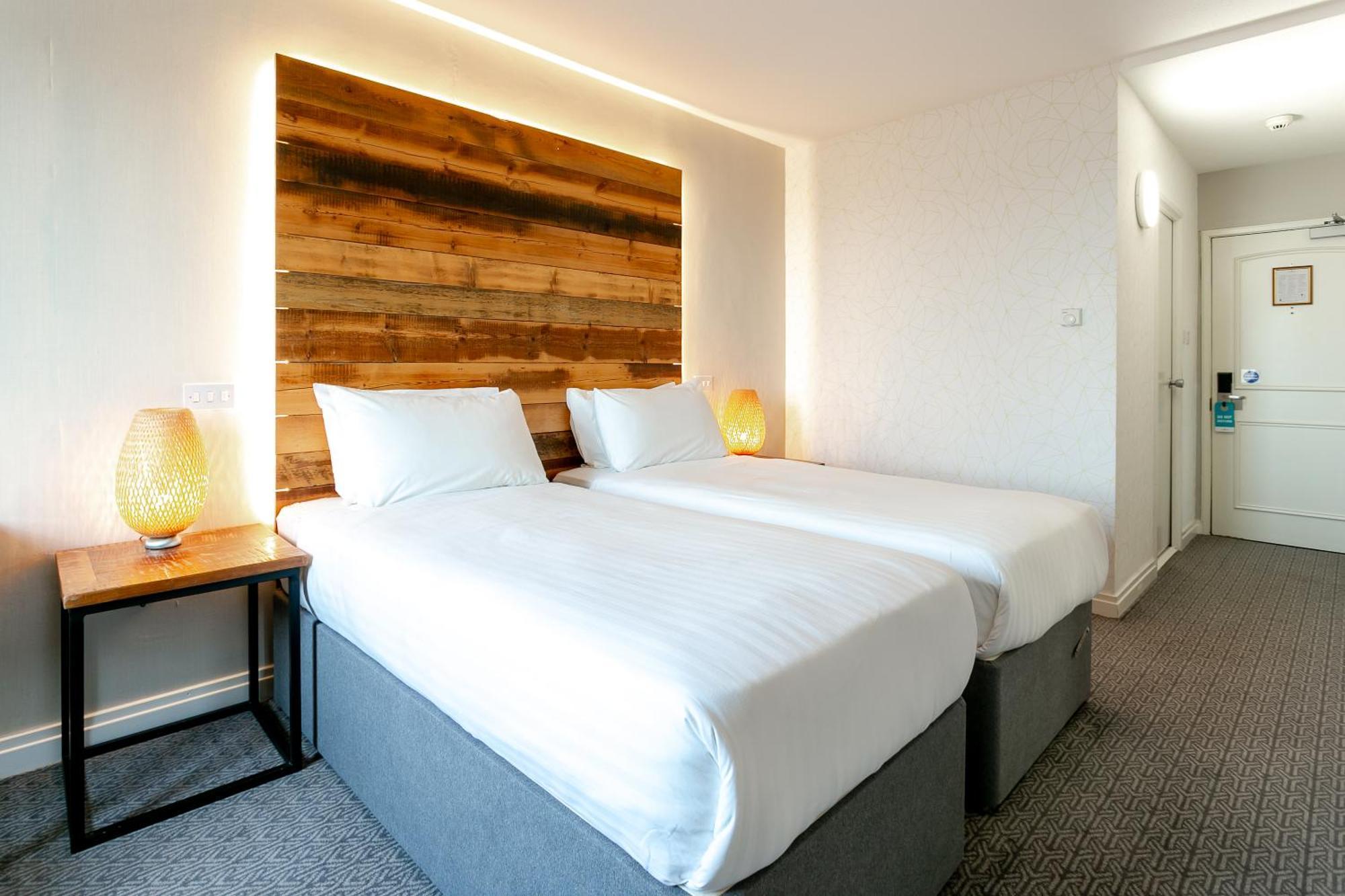 Twin Room - Non-Smoking,1516425004:JPEG