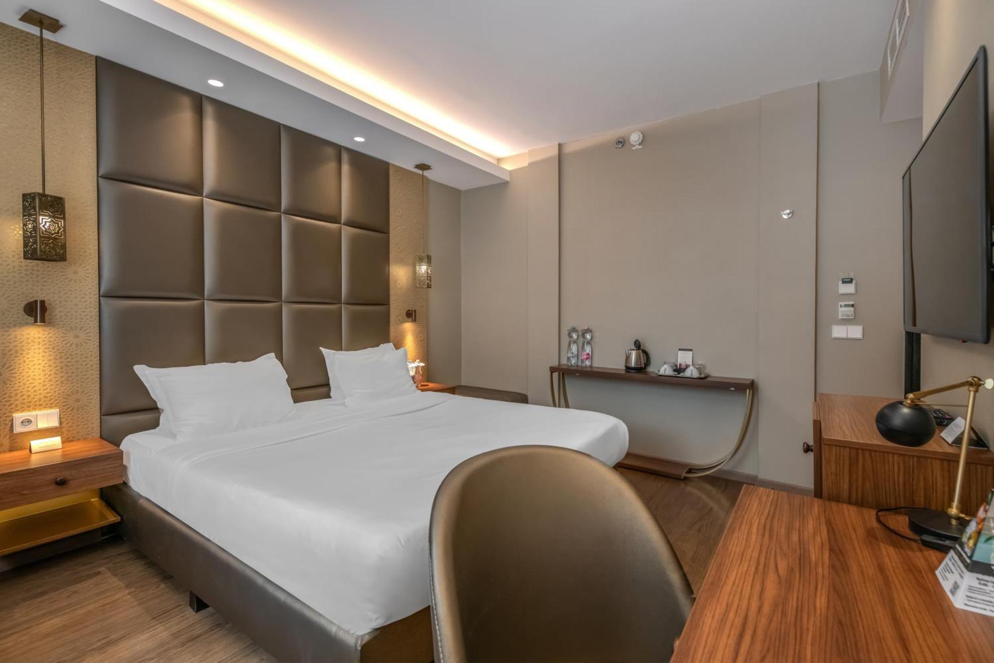Deluxe Double Room,1654259563:JPEG