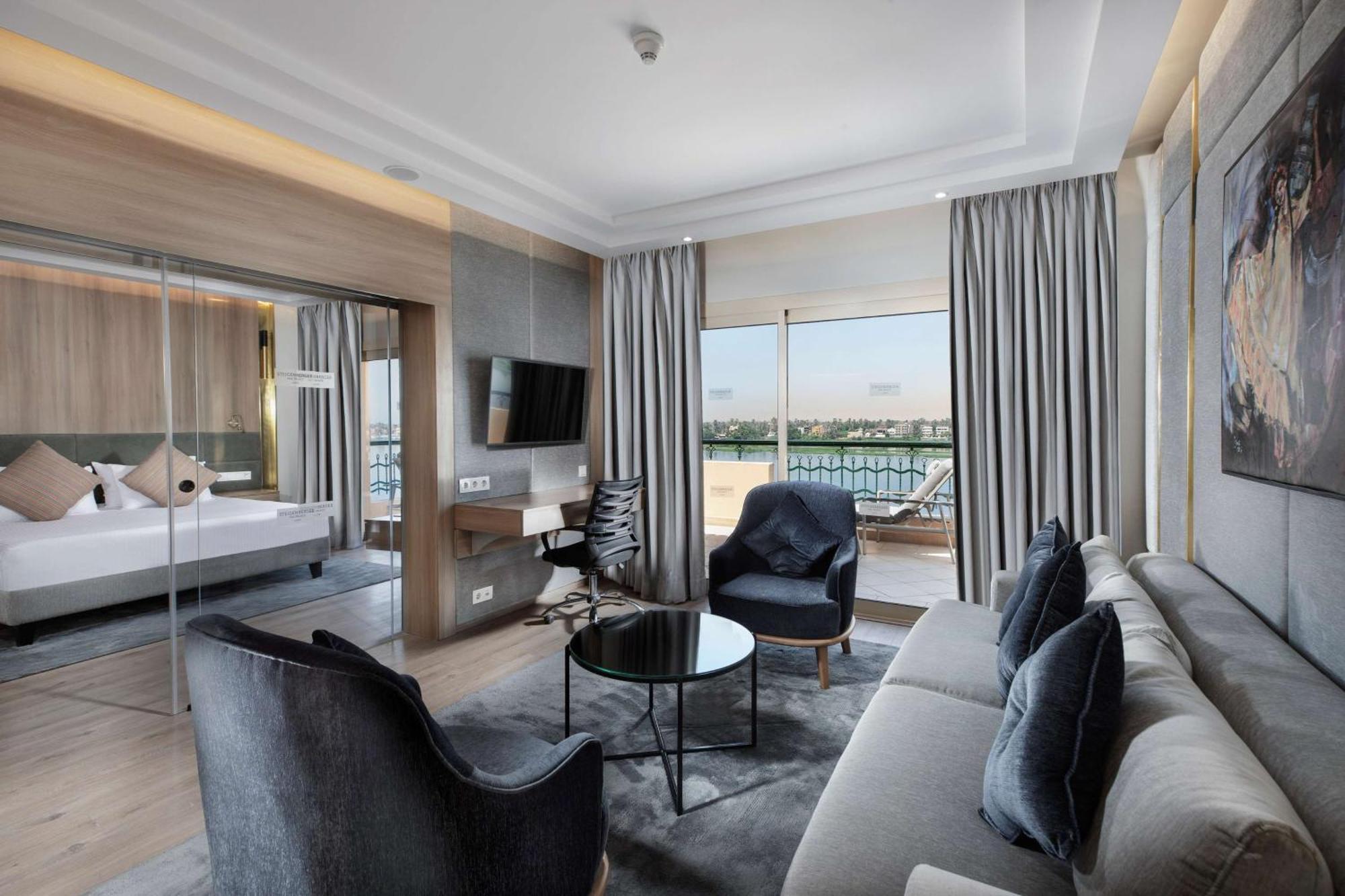 Family Suite,1526947711:JPEG
