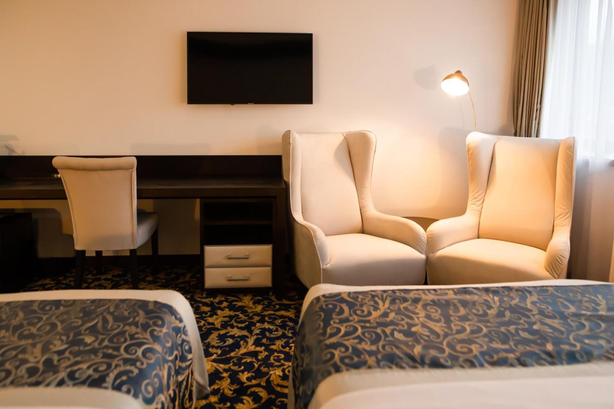 Deluxe Double or Twin Room