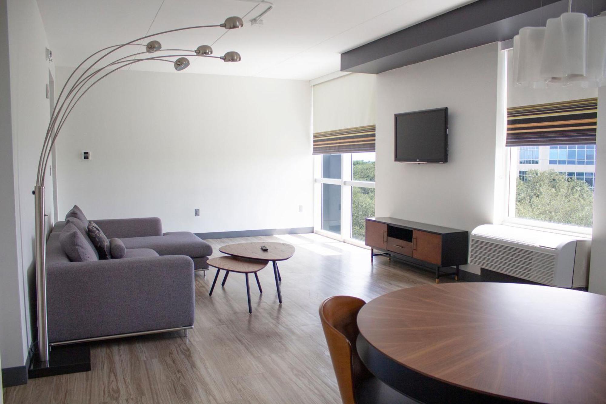 King Suite Corner Room