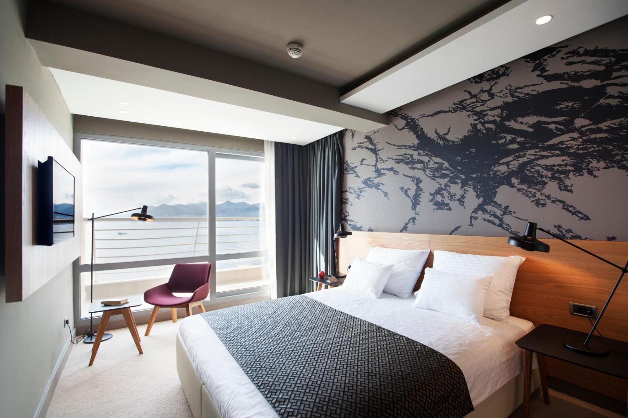 Woman's day special in superior sea view balcony room