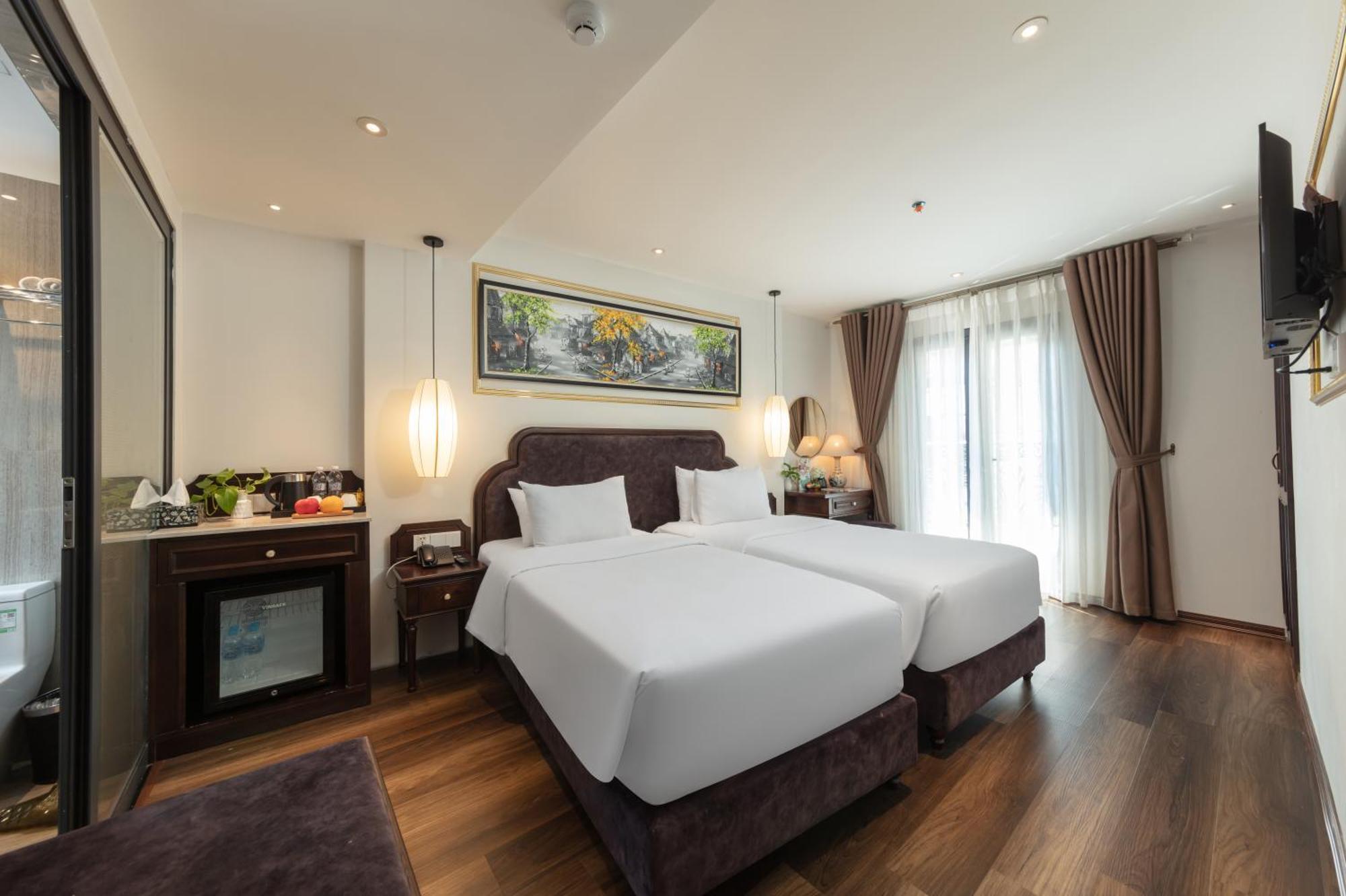 Executive Twin Room with Balcony