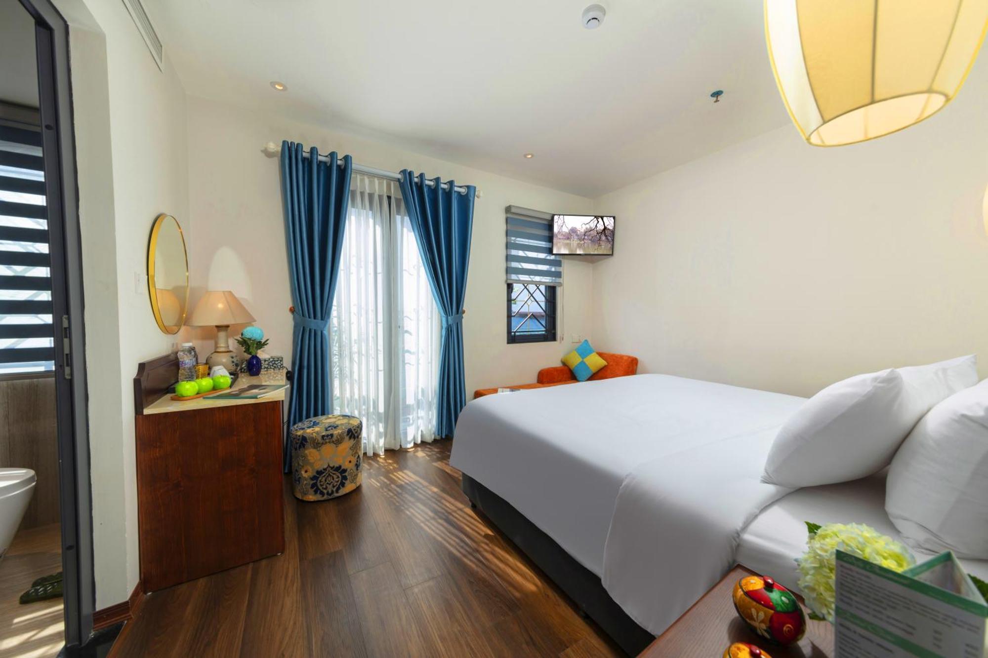 Premier Double Room with Balcony