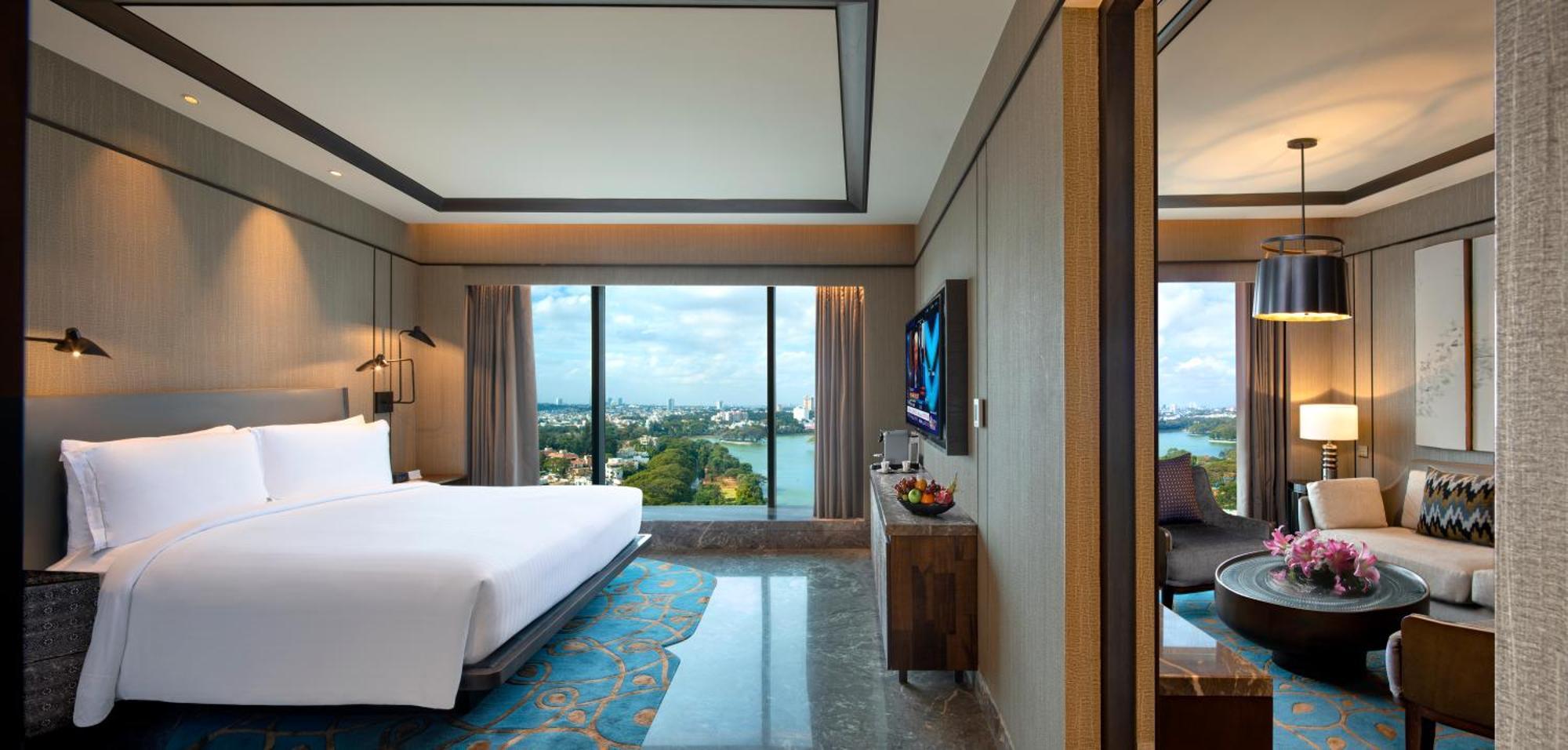 Suite Executive con 1 dormitorio y acceso al salón