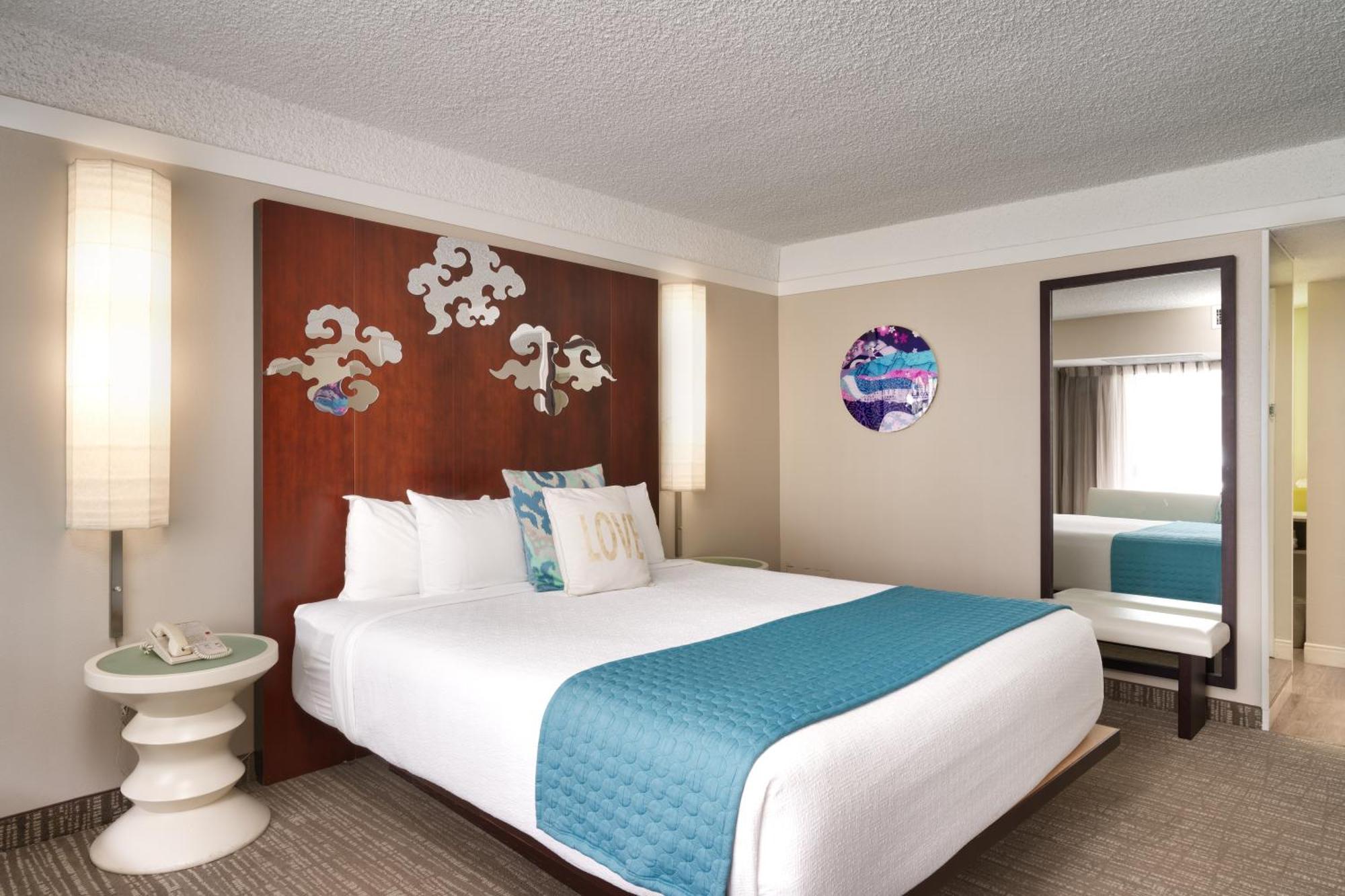King Room with Pool View