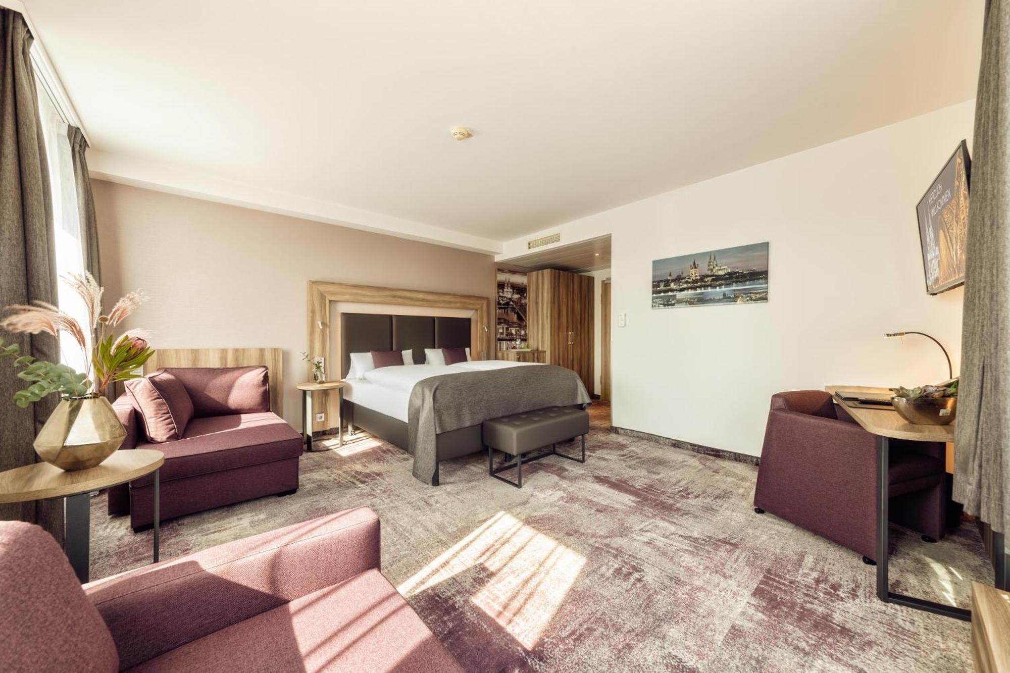 Junior Suite mit Terrasse und Blick auf die Kathedrale