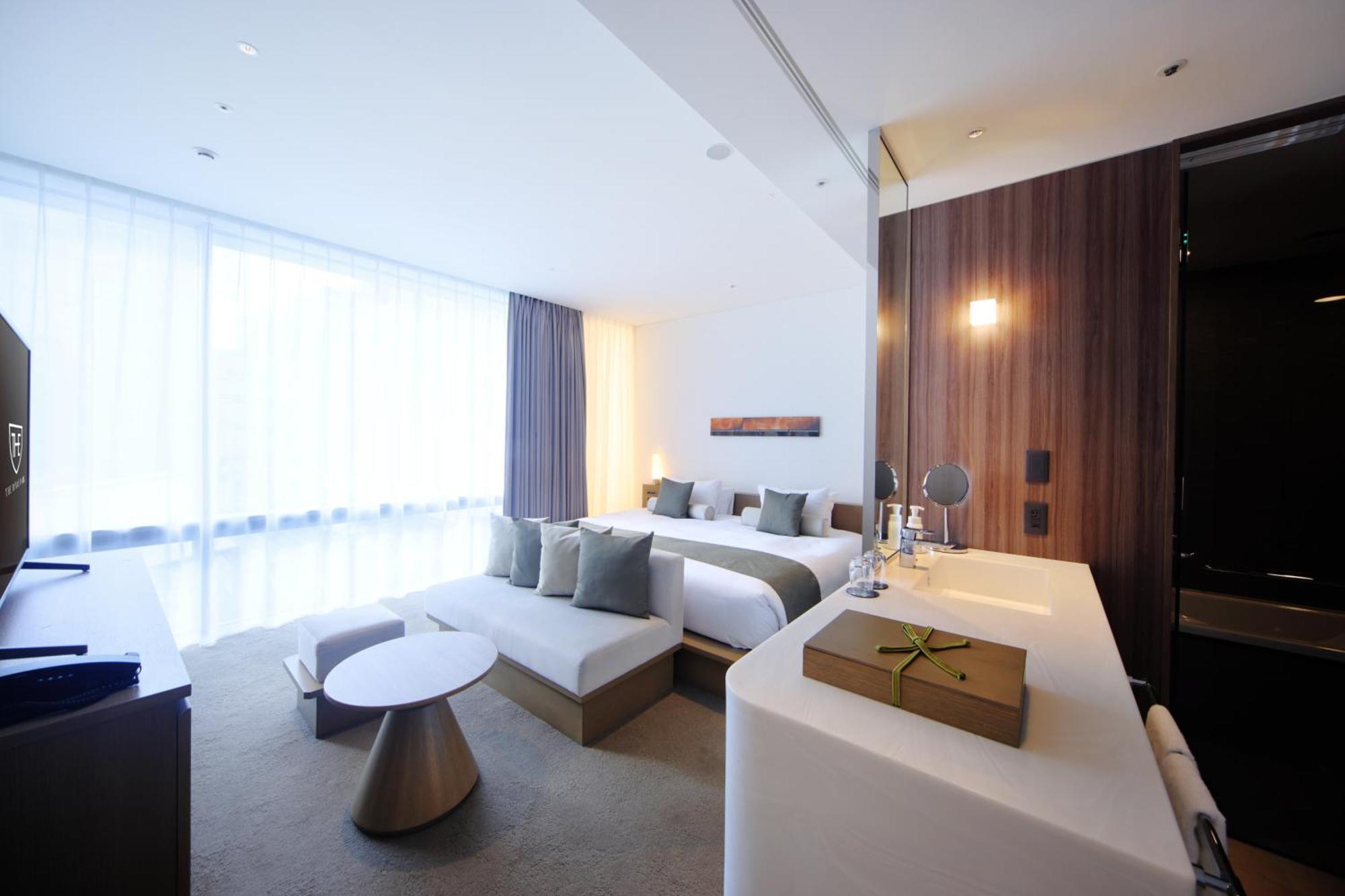 Superior Zimmer mit Kingsize-Bett und Zugang zur Lounge – Nichtraucher