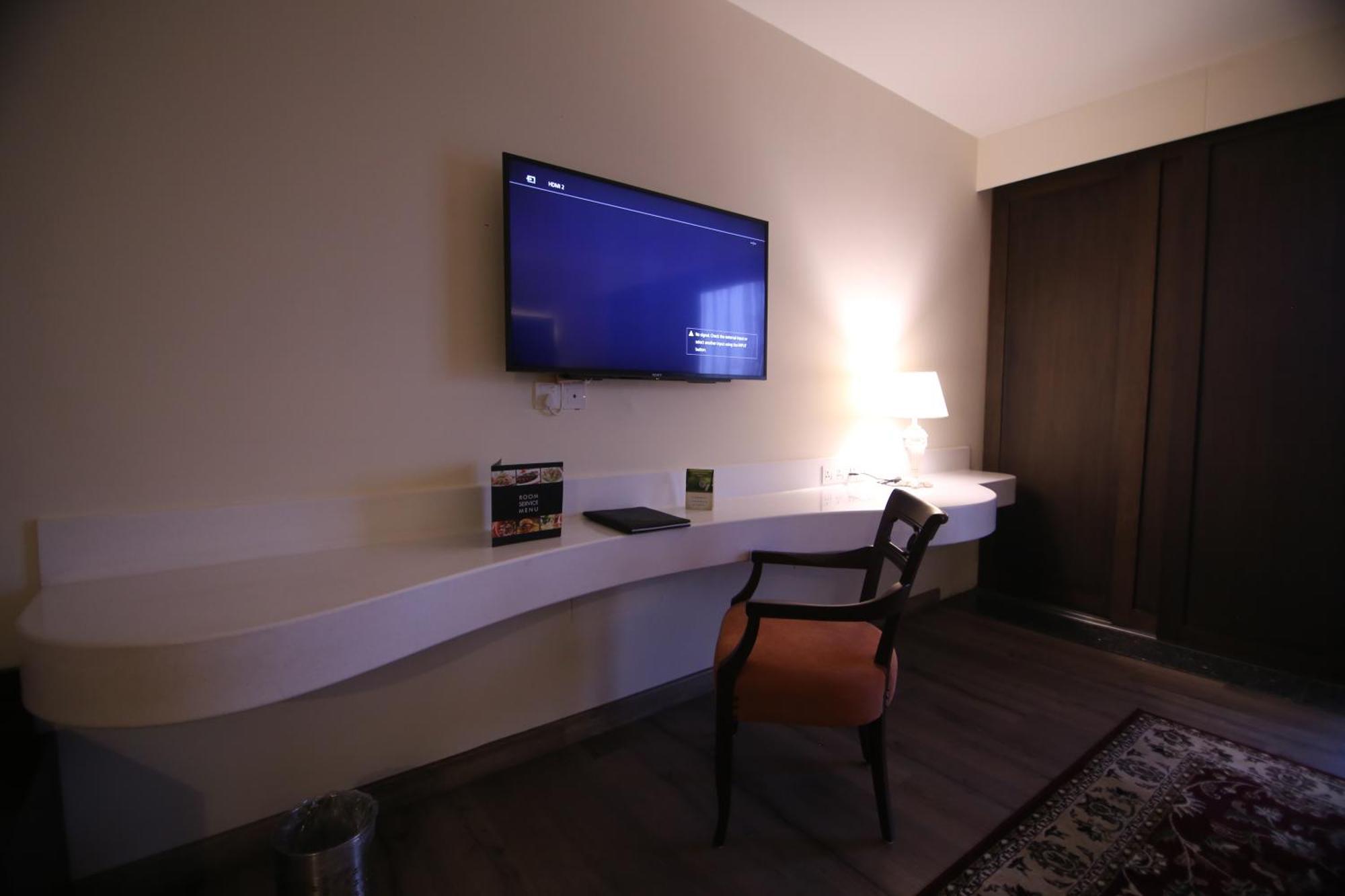 Deluxe Double or Twin Room,1586170388:JPEG