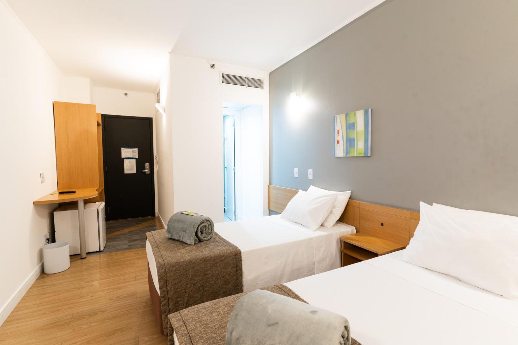 Quarto Superior com 2 Camas de Solteiro