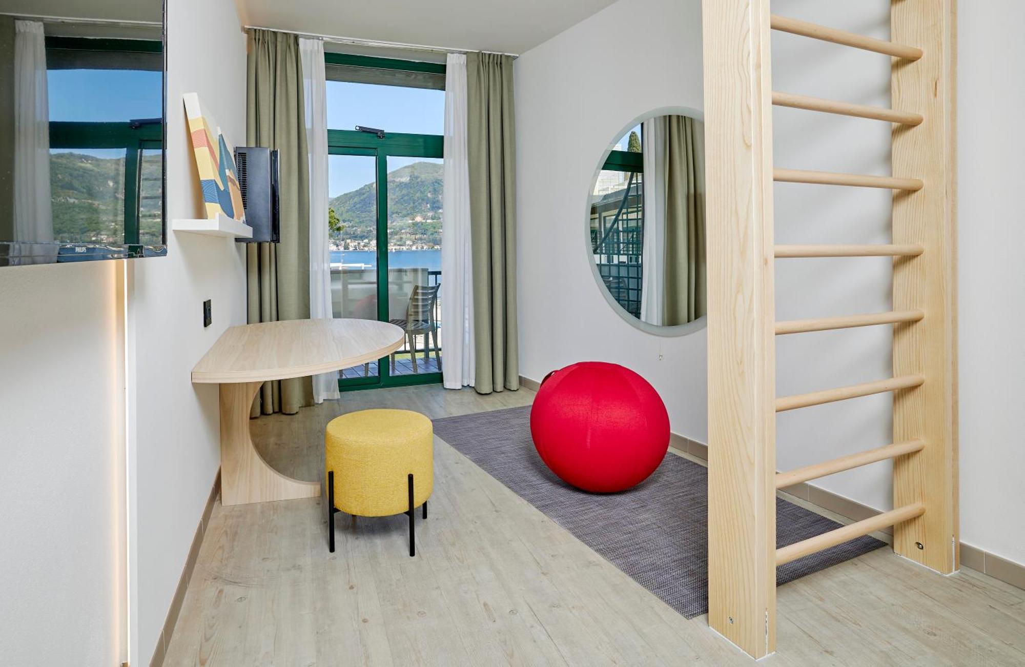Superior Fitness Double or Twin Room Lake View