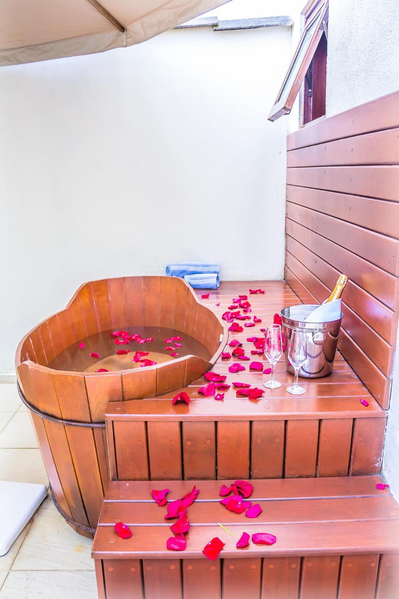 Superior Double Room Bath