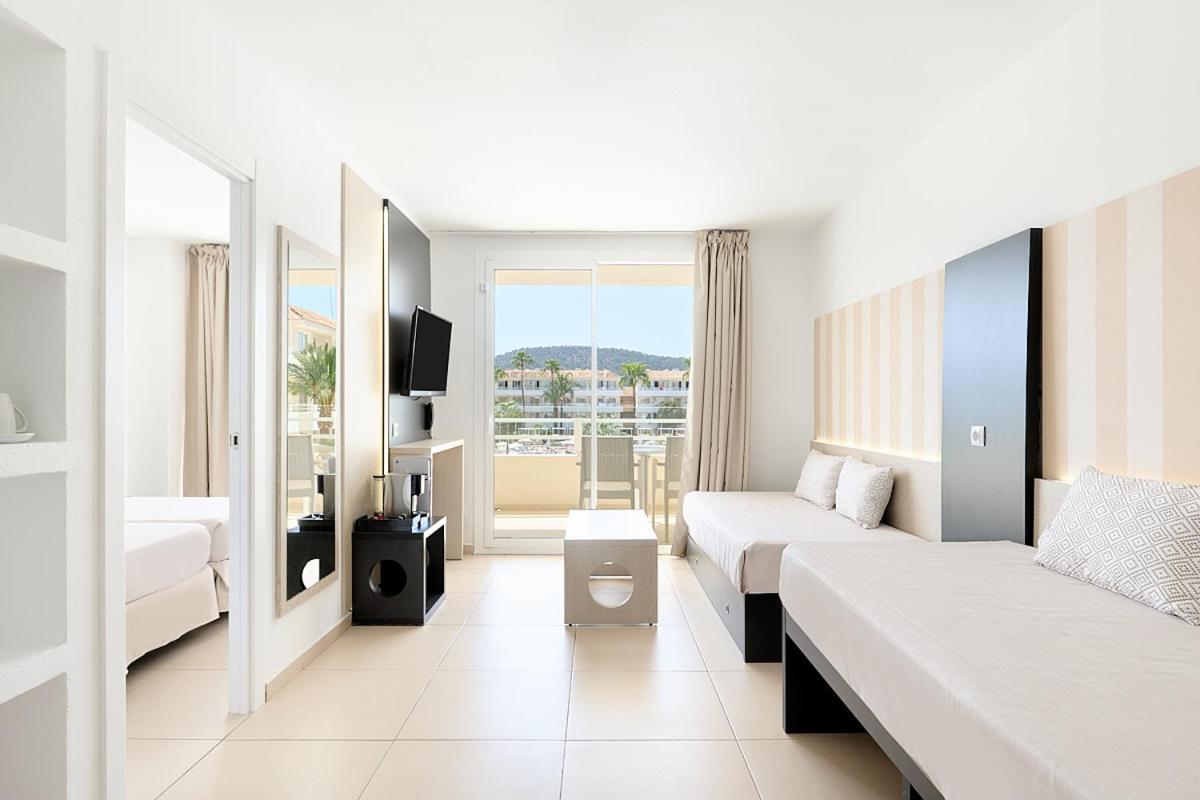 Suite Pool View Magnus