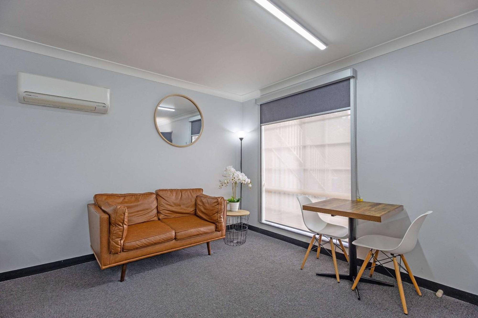 King Suite - 1st Floor/Non Smoking