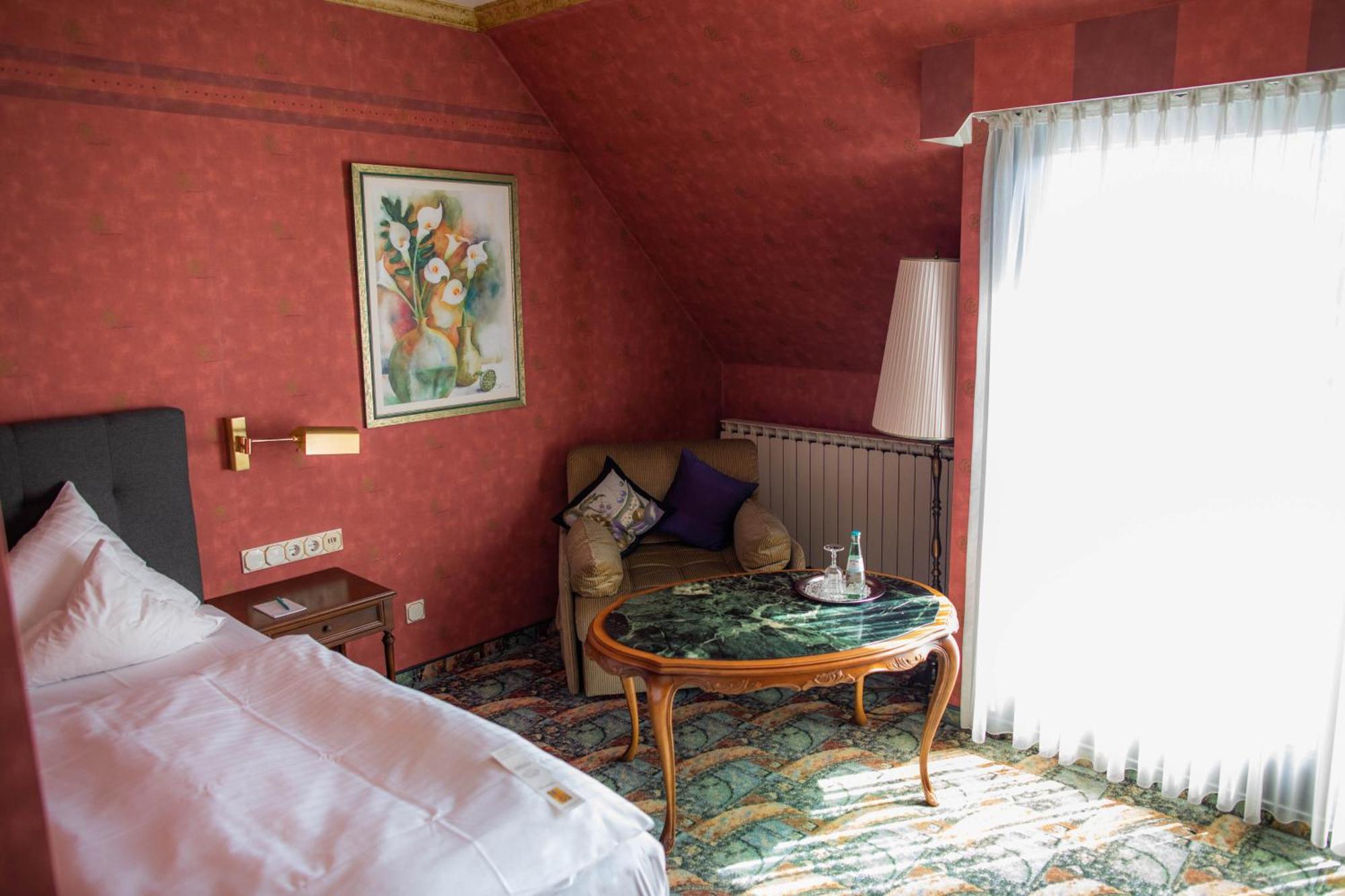 Standard Single Room