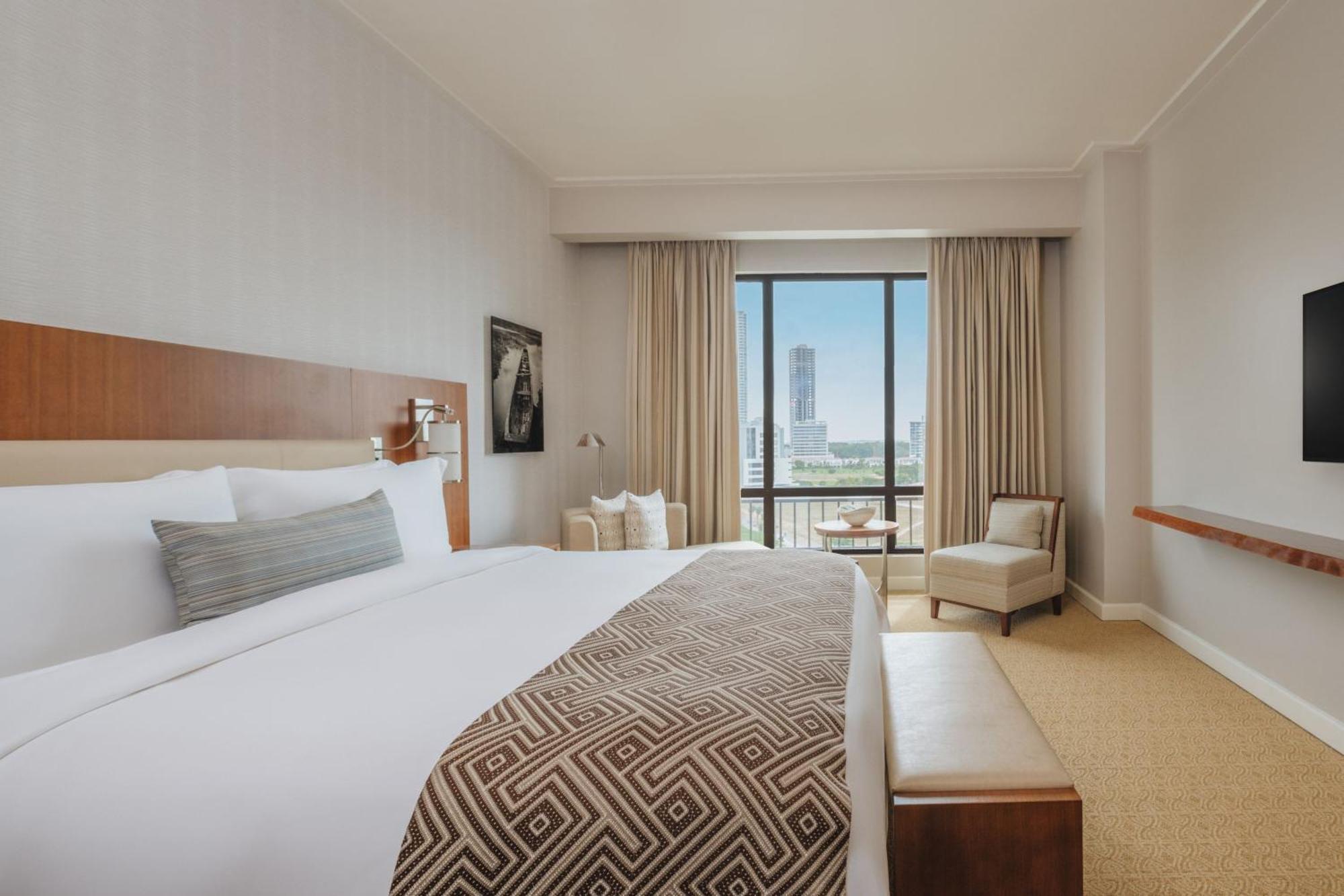 One-Bedroom Master Suite Golf View Terrace