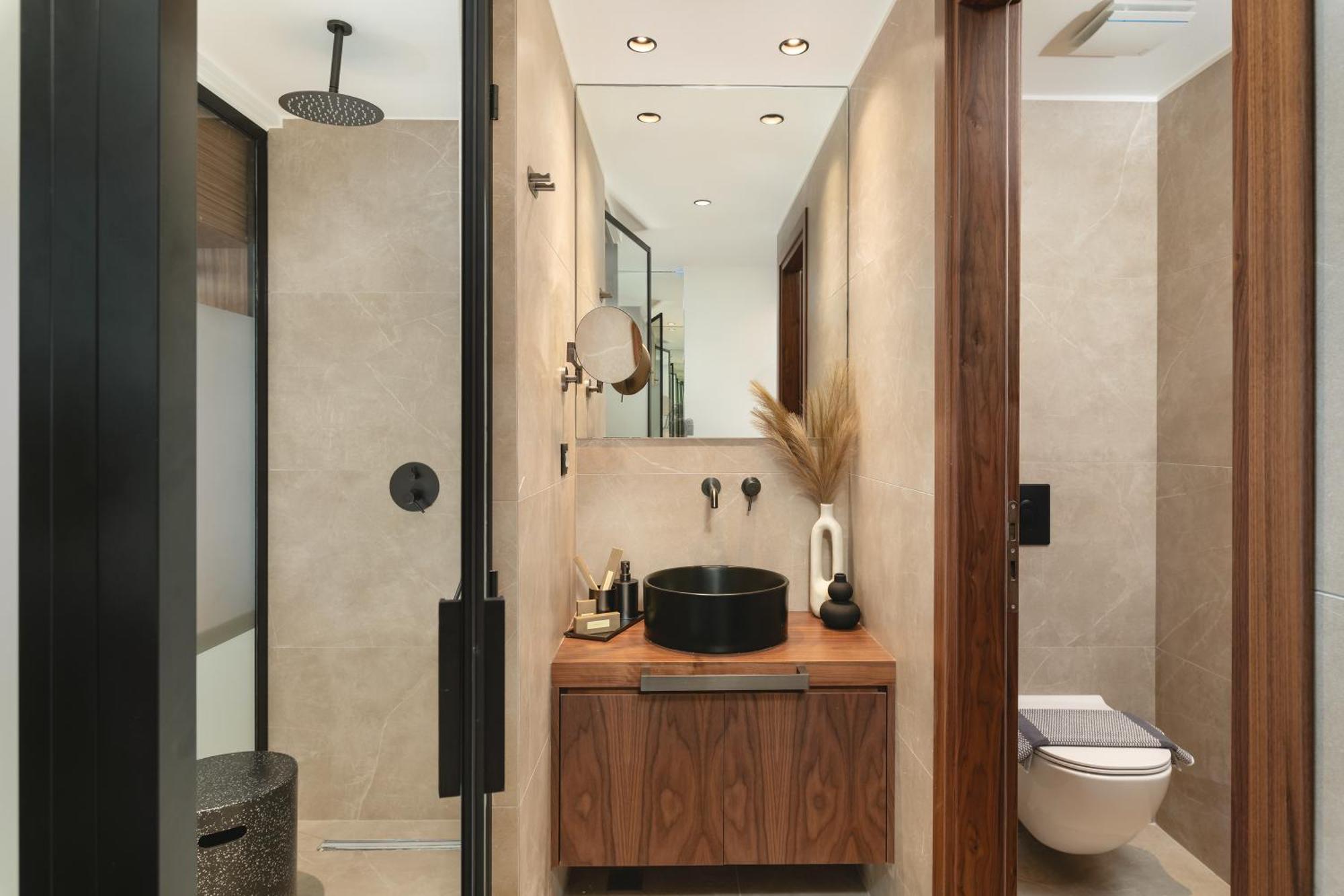 Superior Seafront Suite with Indoor Hot tub
