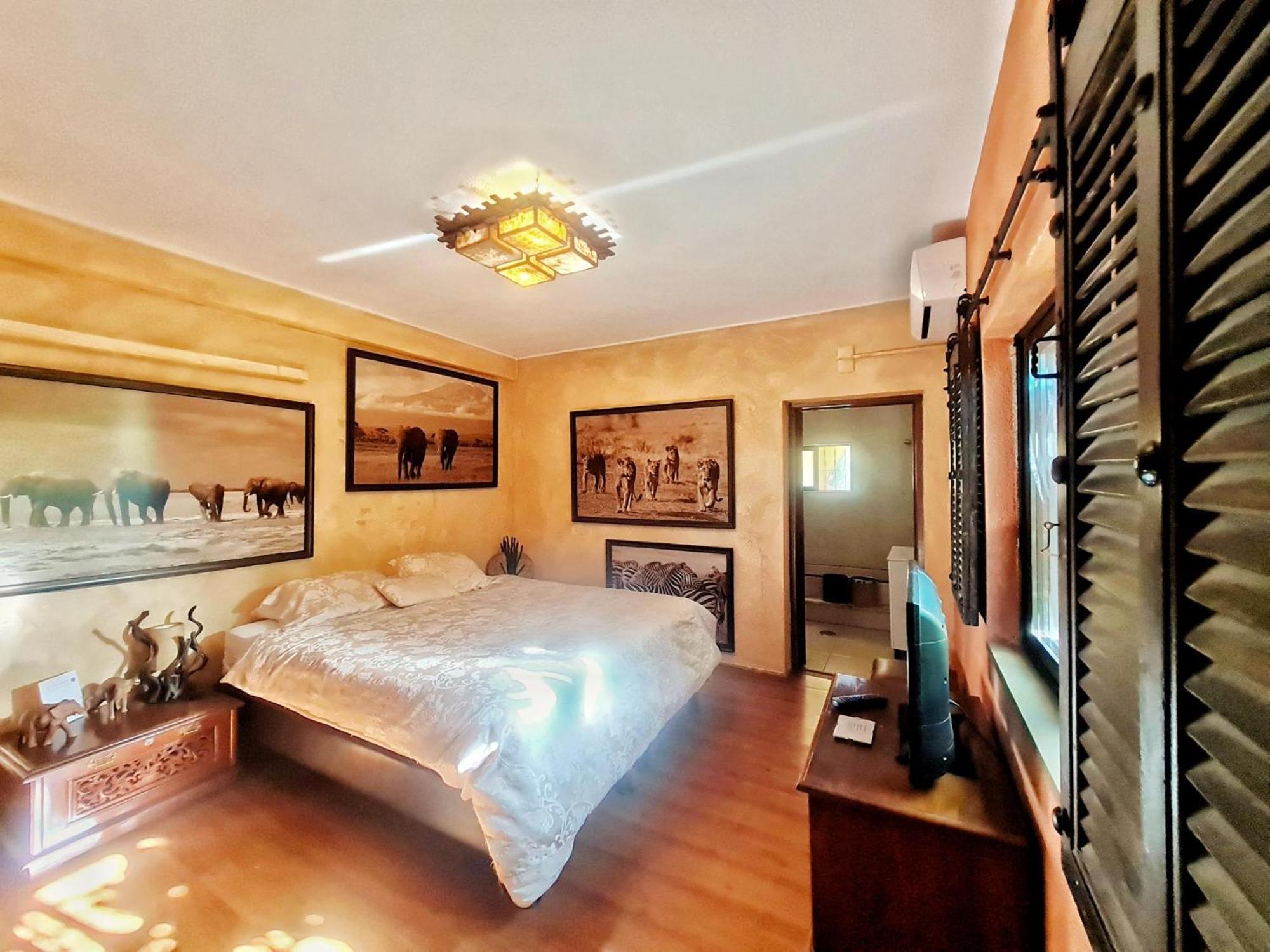 Double Room,1619180331:JPEG