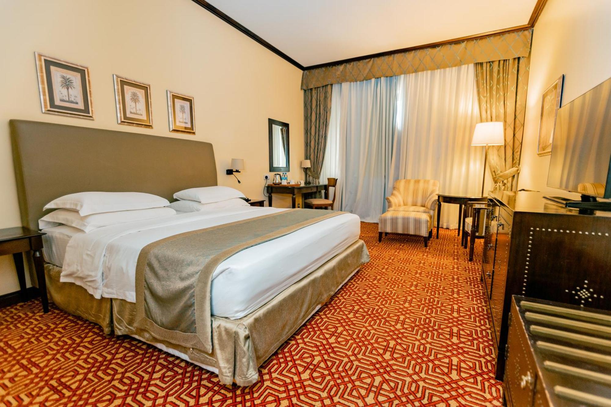 Executive Zimmer mit Stadtblick