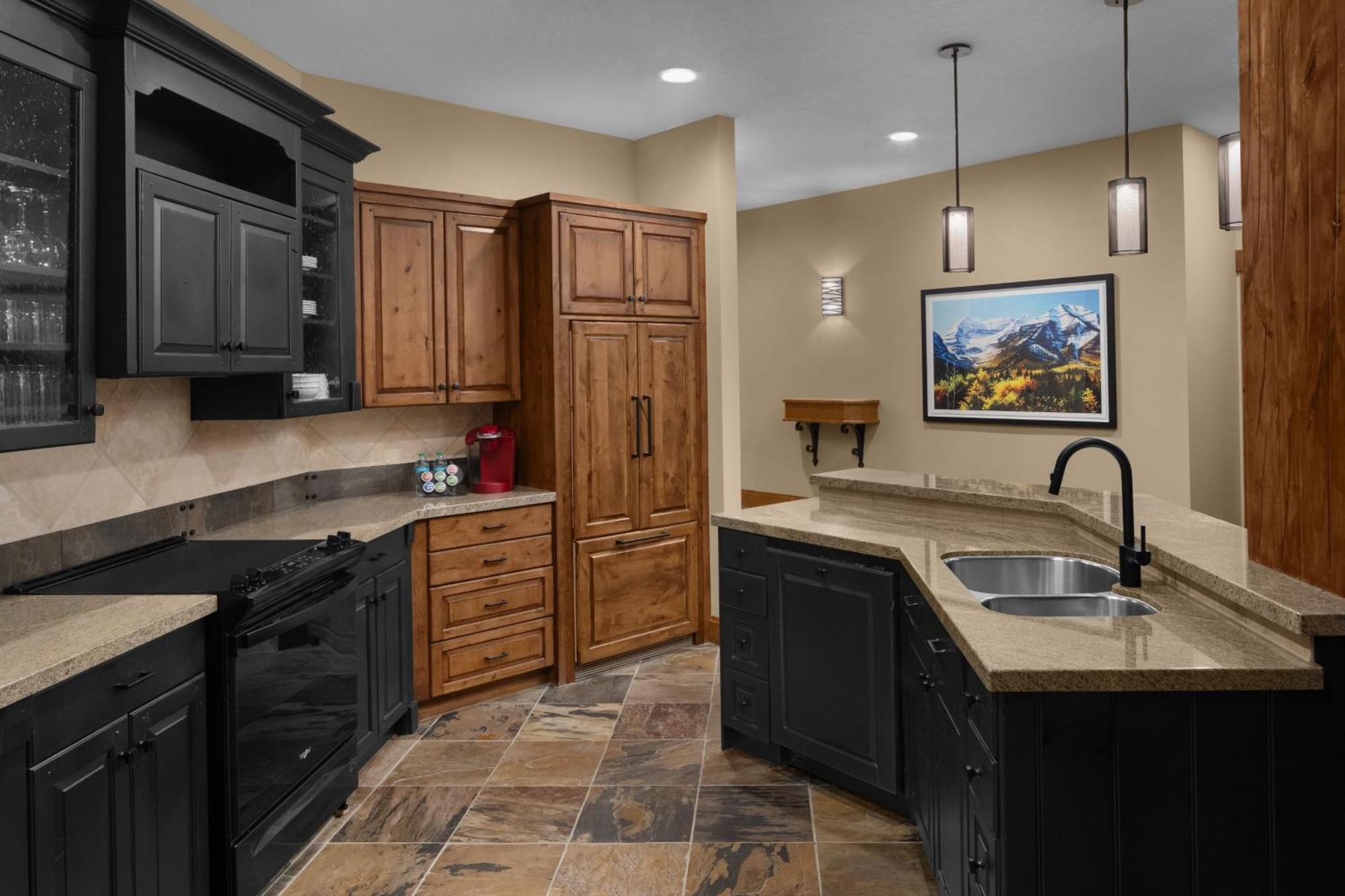 Grand Luxury, 1 Bedroom Suite, 1 King, Sofa bed, Fireplace,1630874970:JPEG