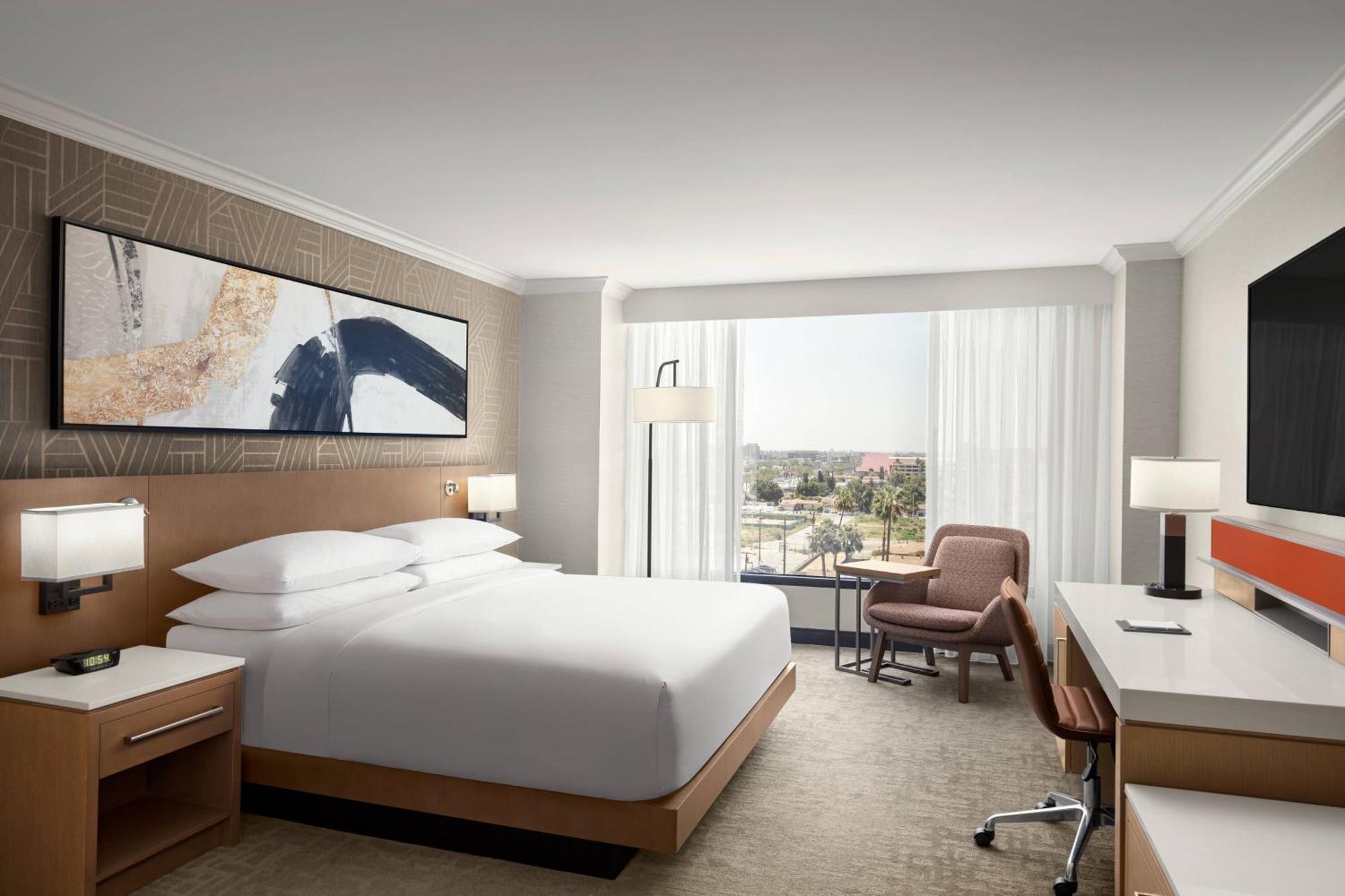 King Room,1632223040:JPEG