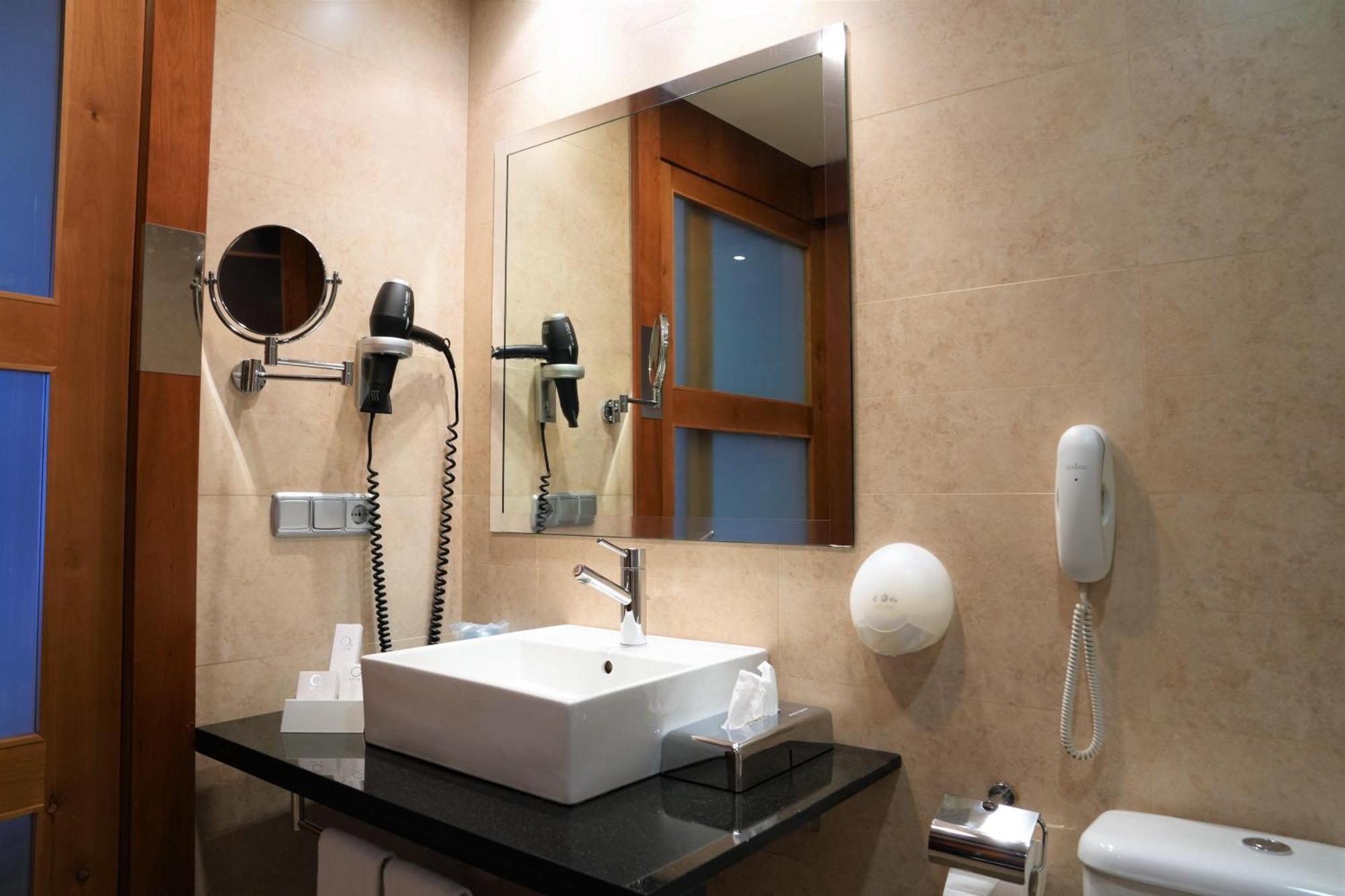 Habitación Triple con traslado al aeropuerto