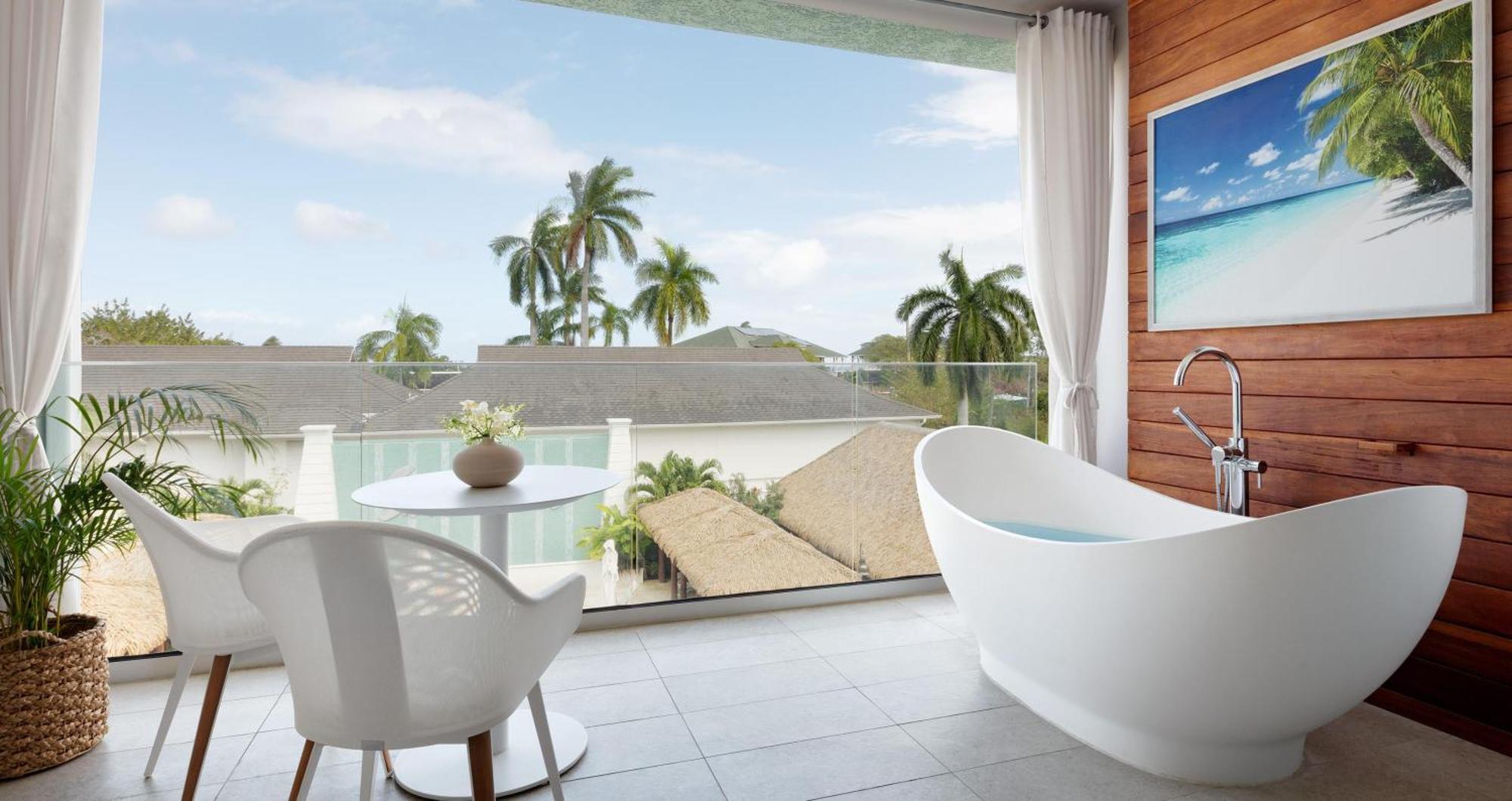 Crystal Lagoon Hideaway Jr Suite w or Balcony,1642974290:JPEG