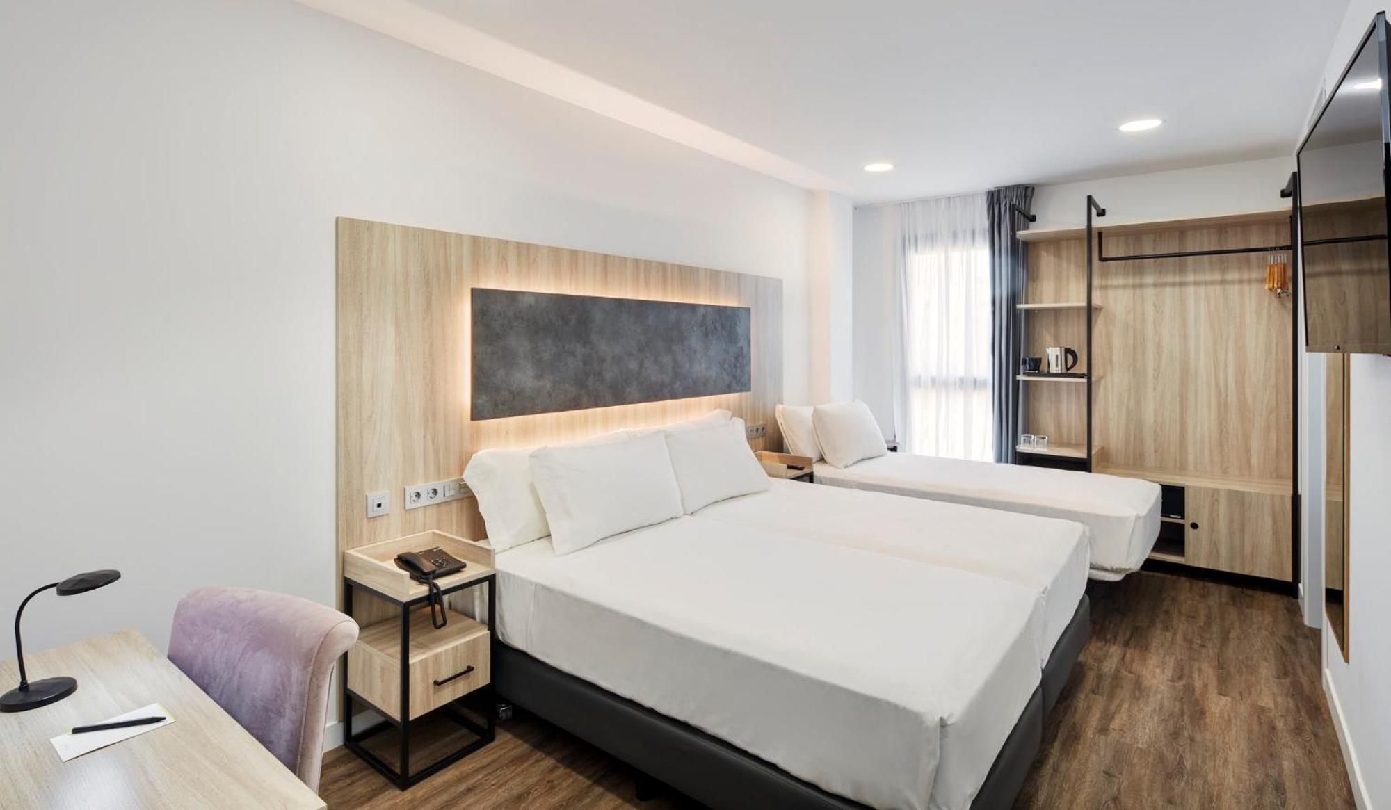 Dreibettzimmer