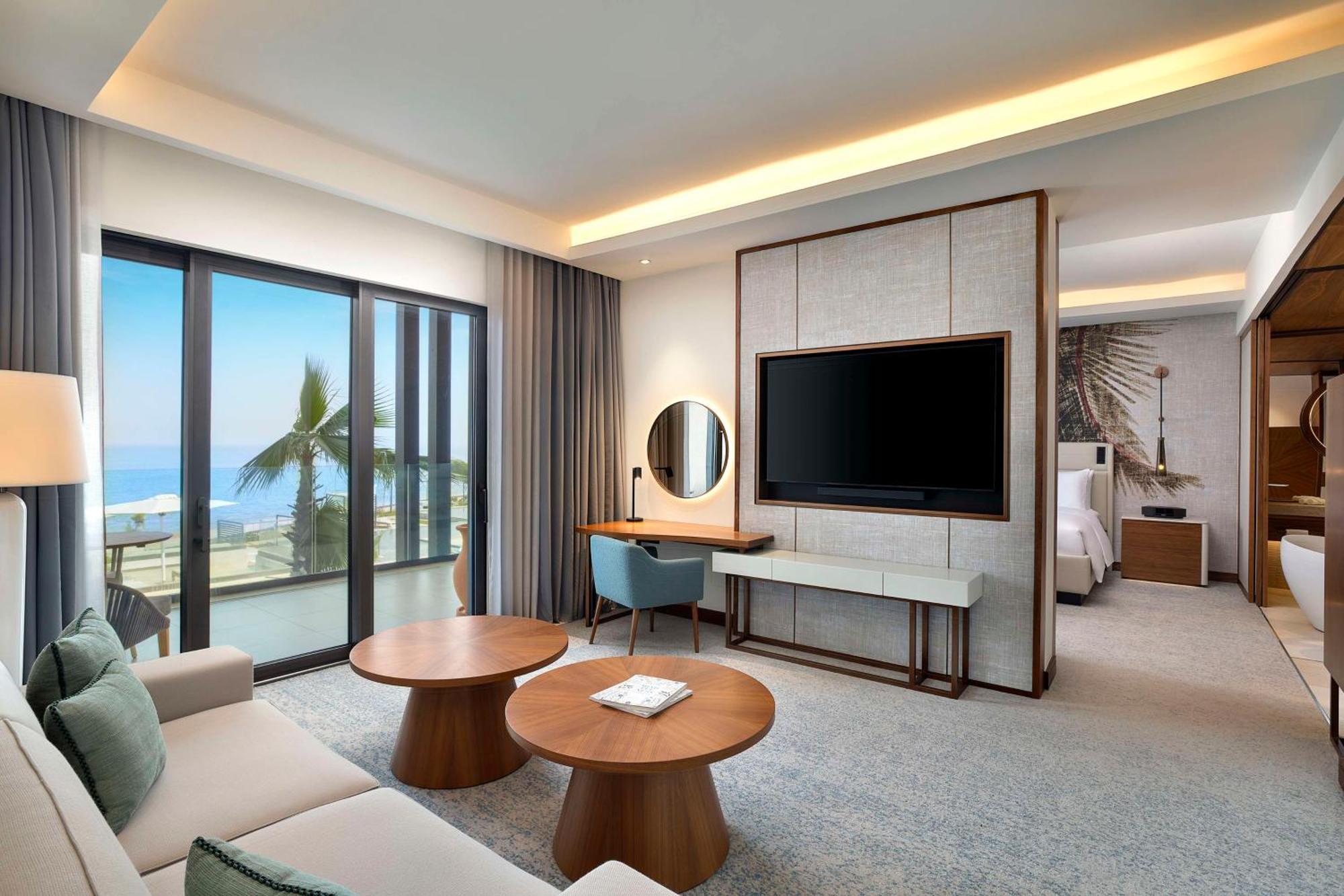 One-Bedroom Family Connecting Suite Ocean View,1657233591:JPEG