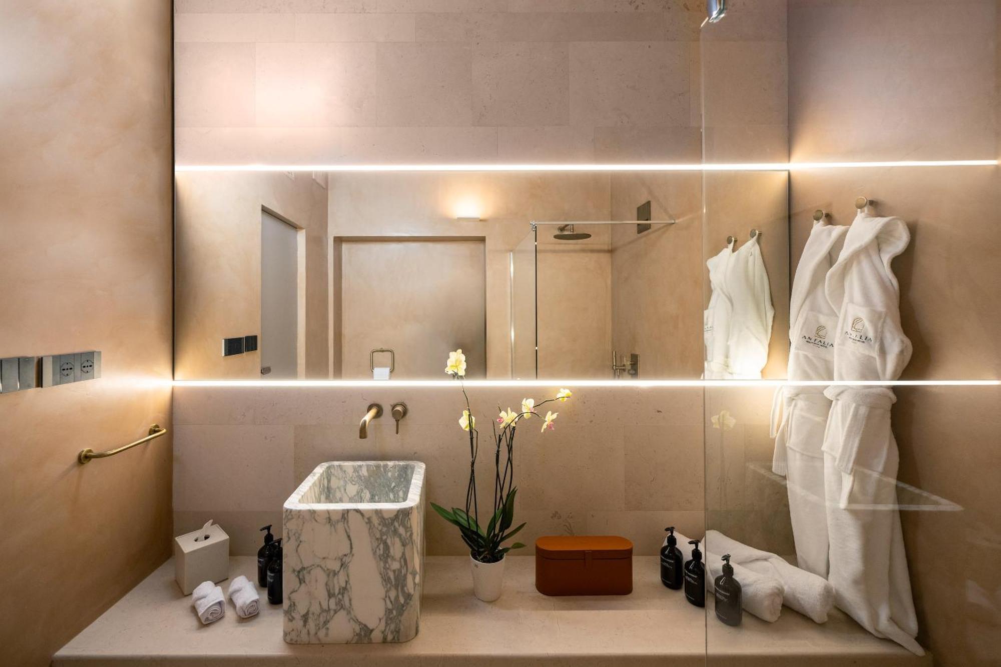 Deluxe Junior Suite