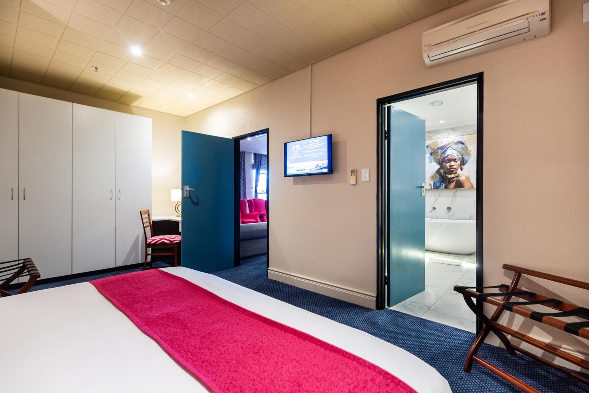 Deluxe Suite,1665395943:JPEG