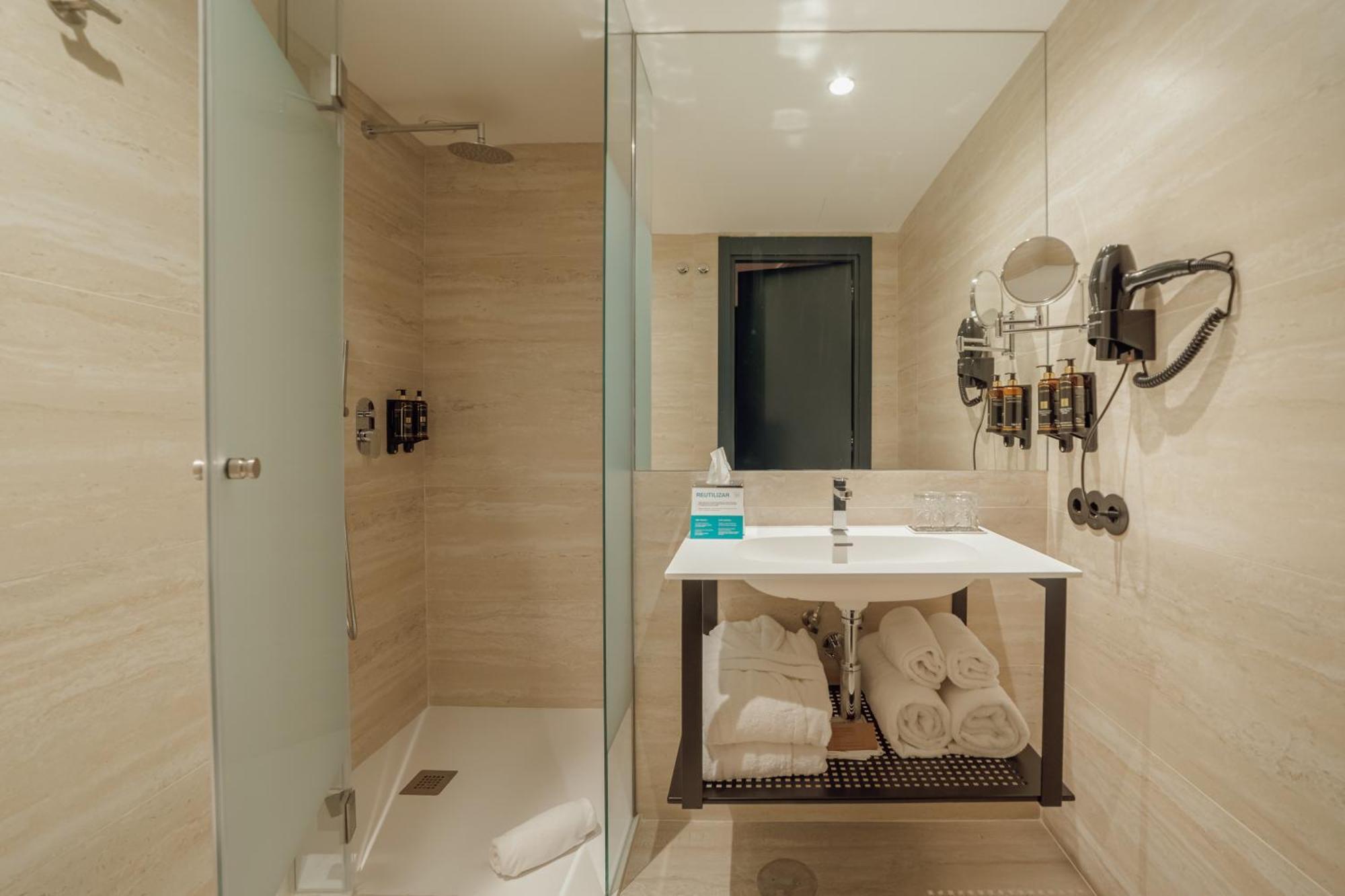 Standard Double Room,1675521492:JPEG