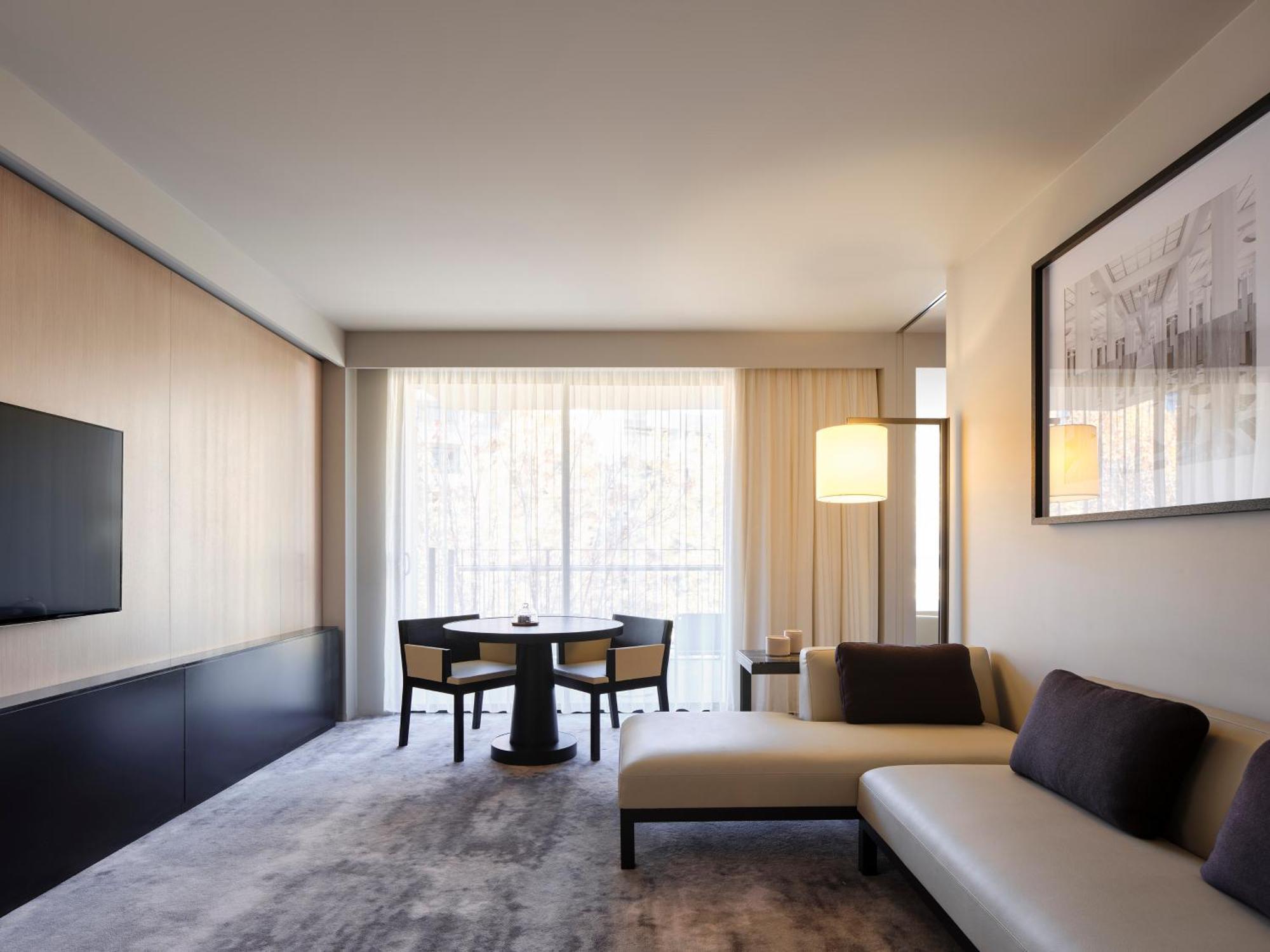 Deluxe Family Suite