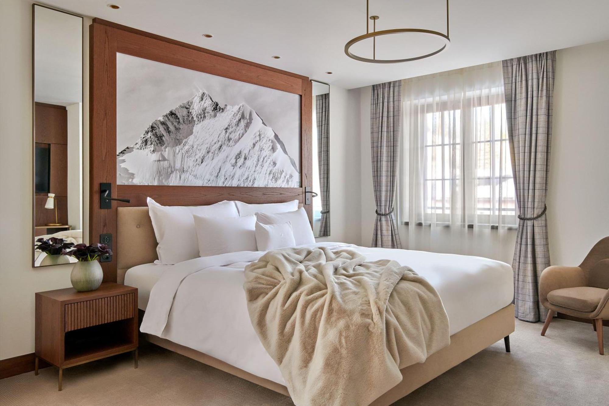 3-Bedroom Suite historic La Margna Wing,1689940602:JPEG