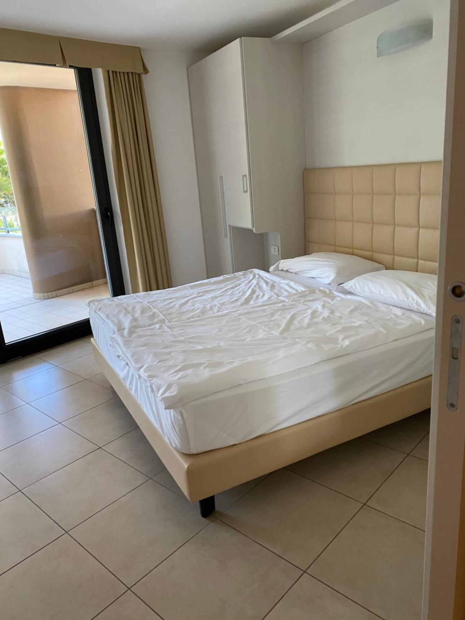 One-Bedroom Apartment Terrace