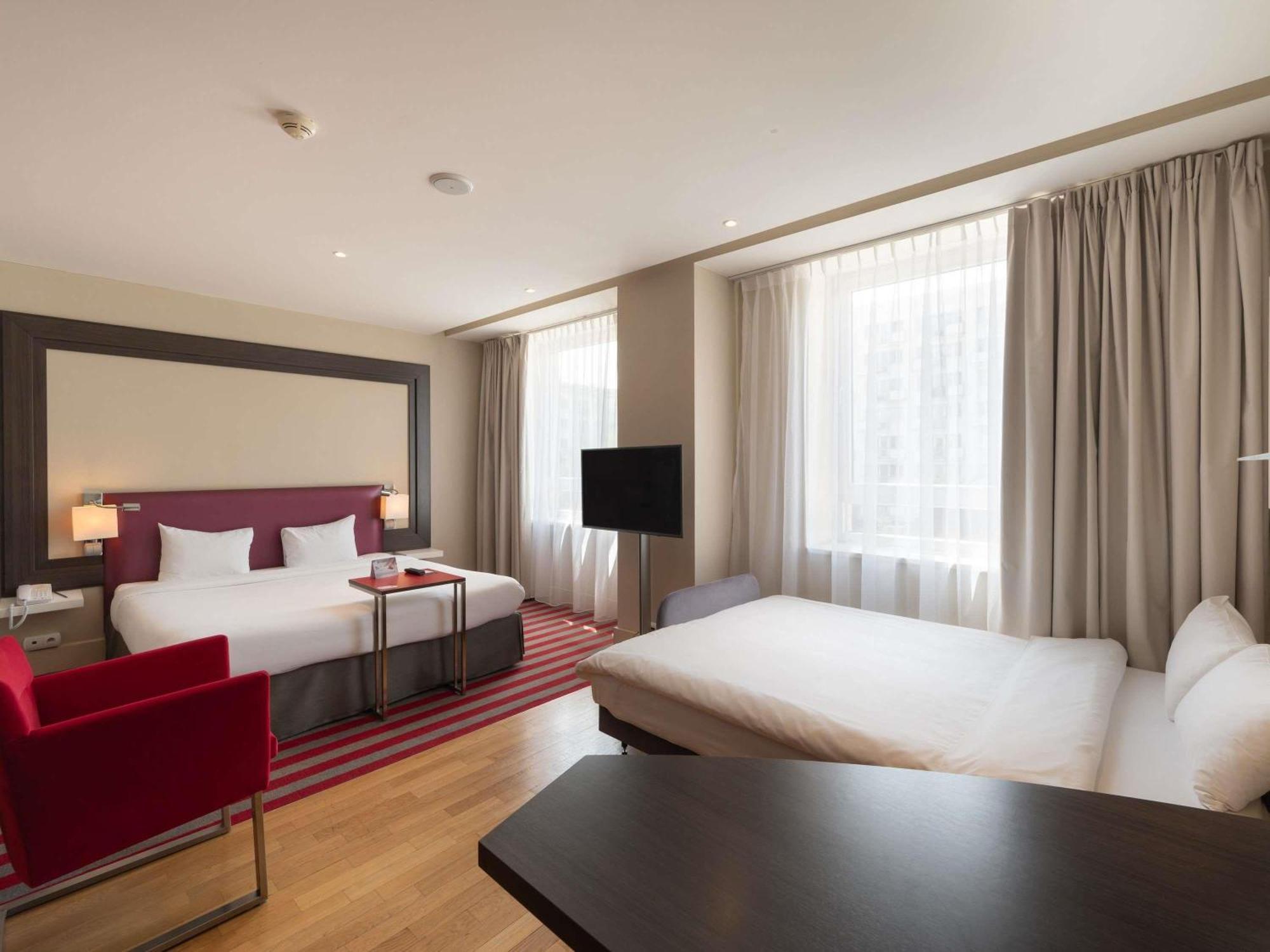 Superior Zimmer mit 1 Kingsize-Bett und einem Sofa