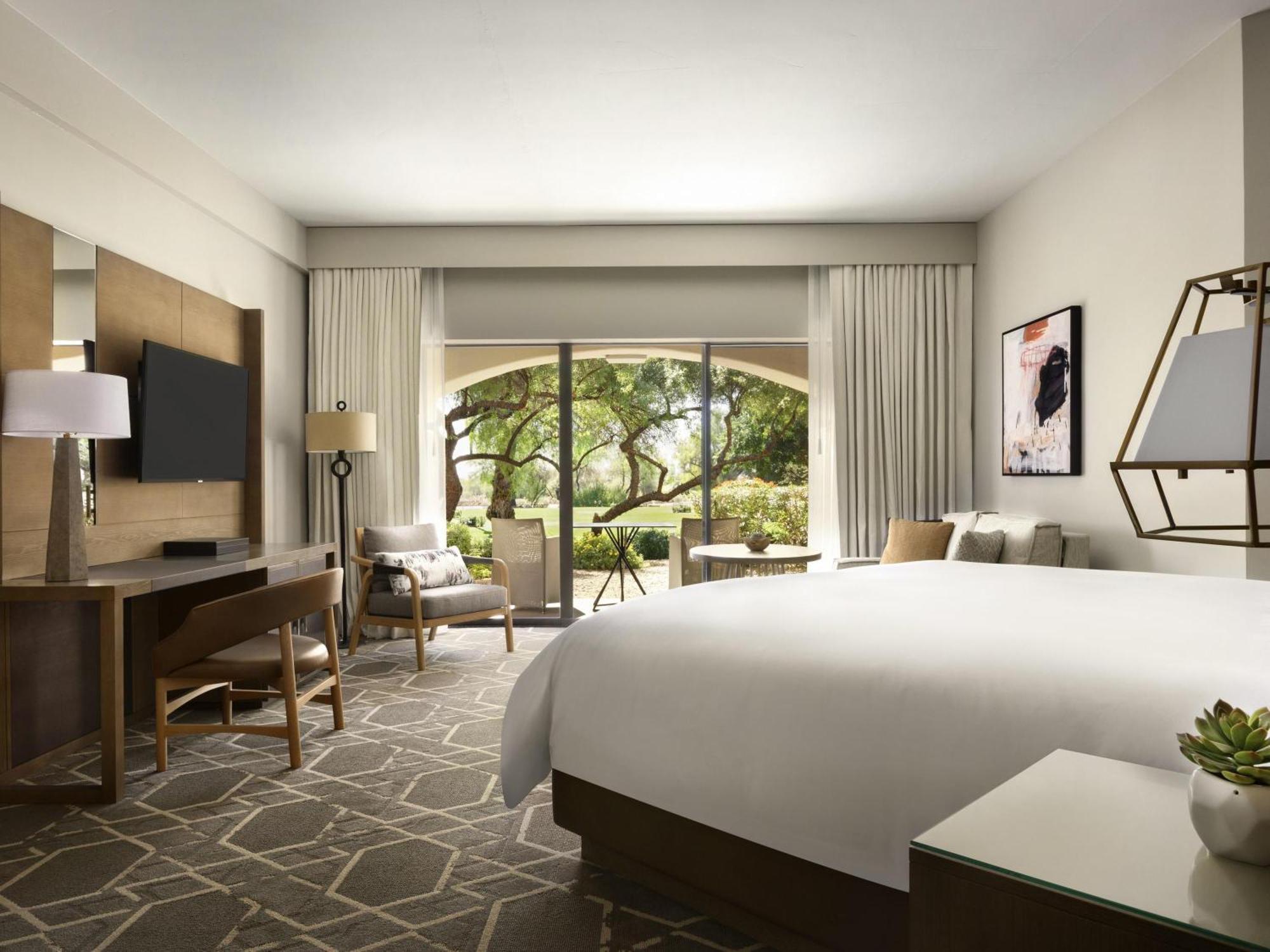 One-Bedroom Princess Suite