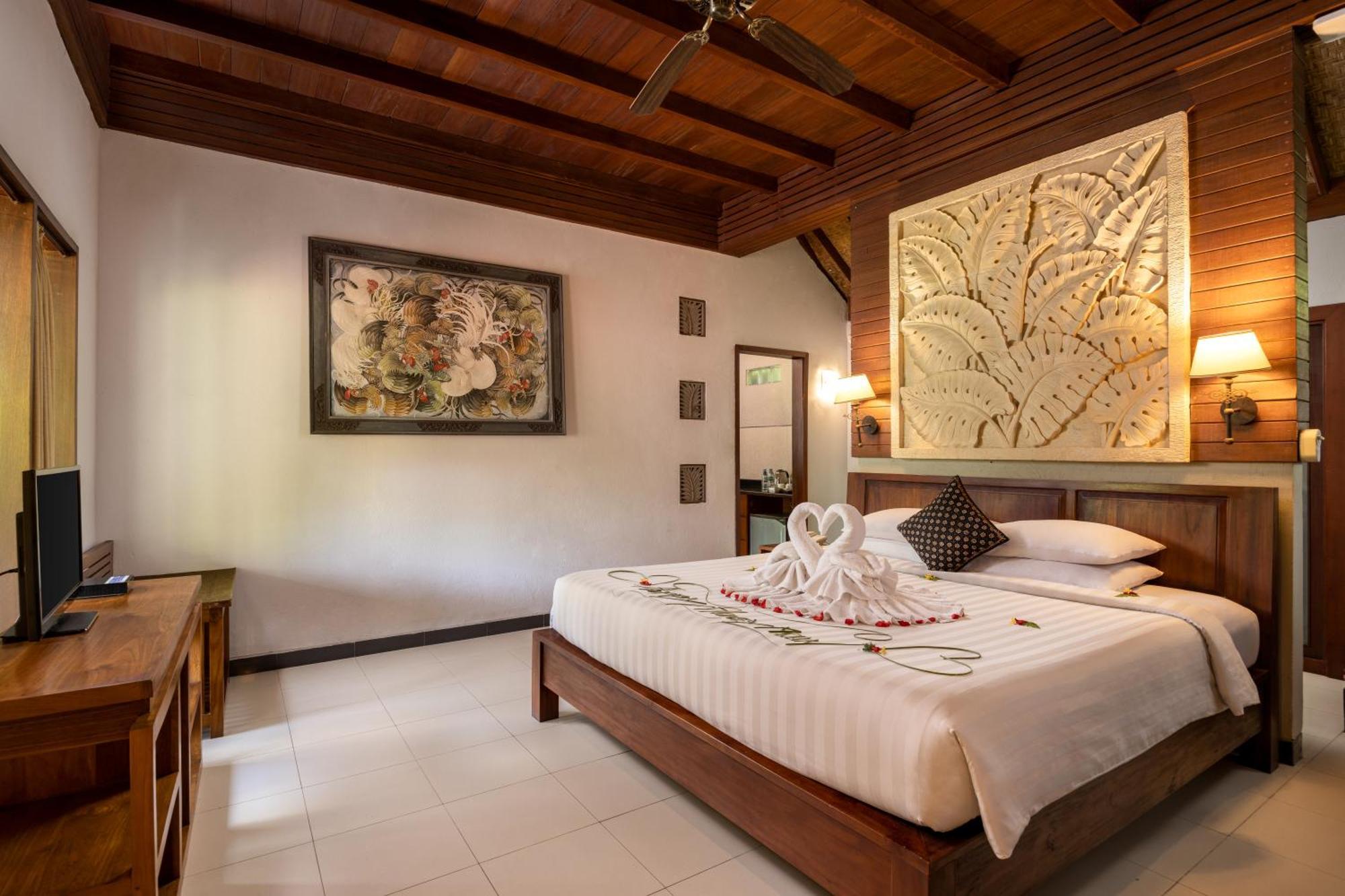 Suite Junior con vistas a la piscina