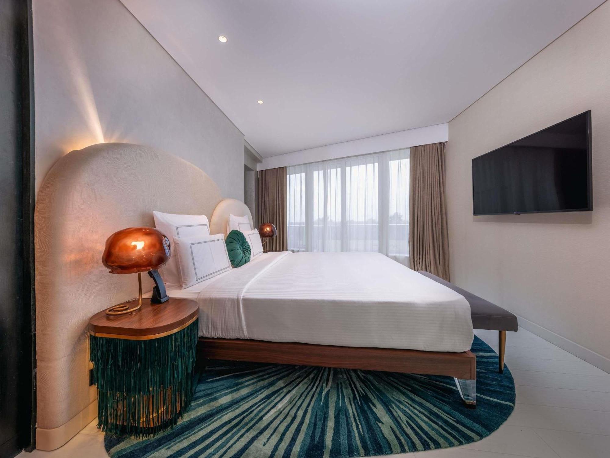 Gem King Suite Forest View,1740156159:JPEG
