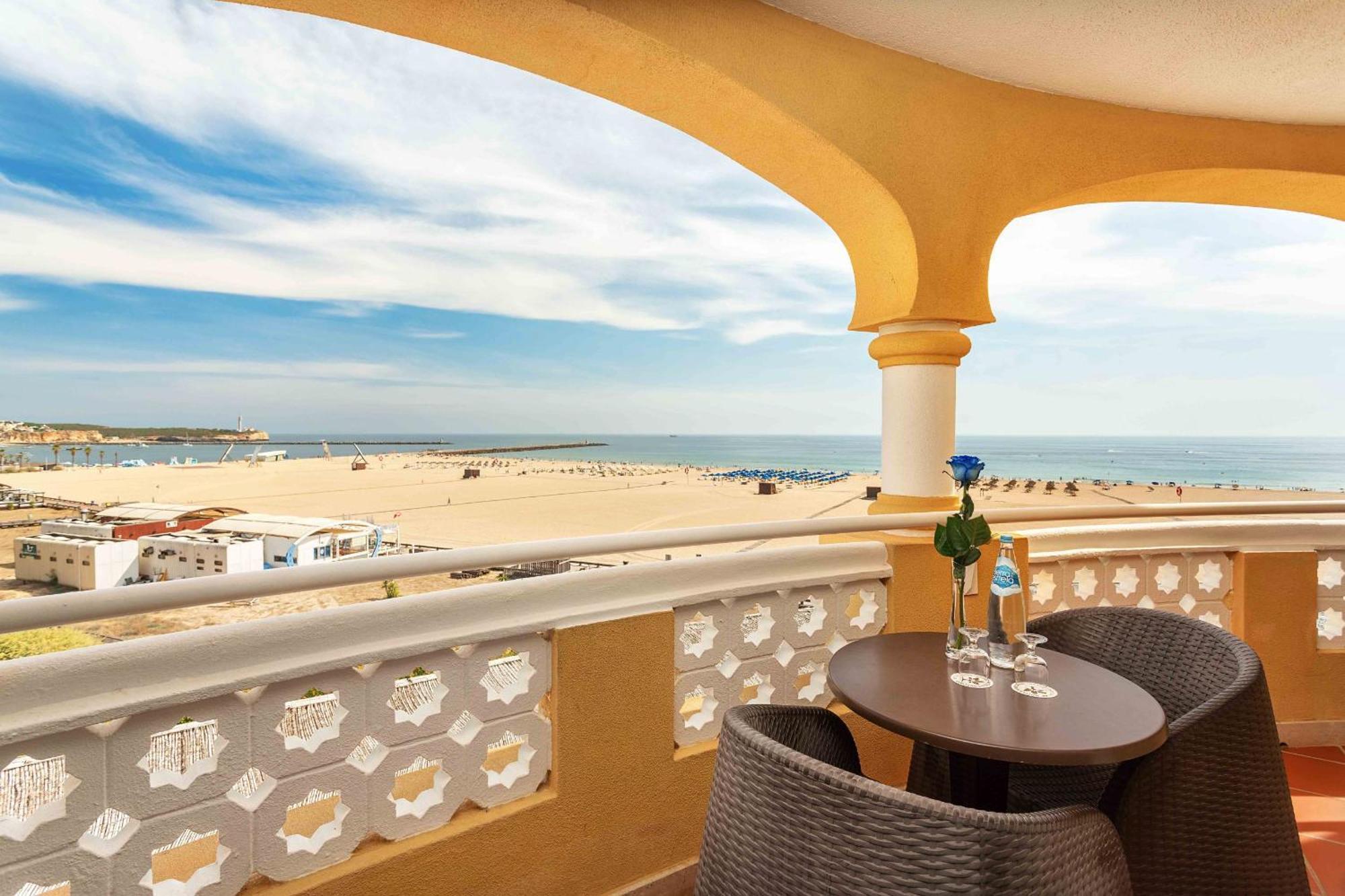 Quarto Premium com Vista Mar Frontal