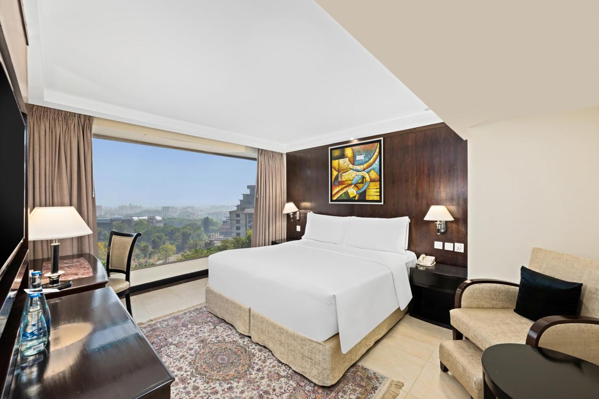 Executive Suite Executive Lounge Access Suite 1 King