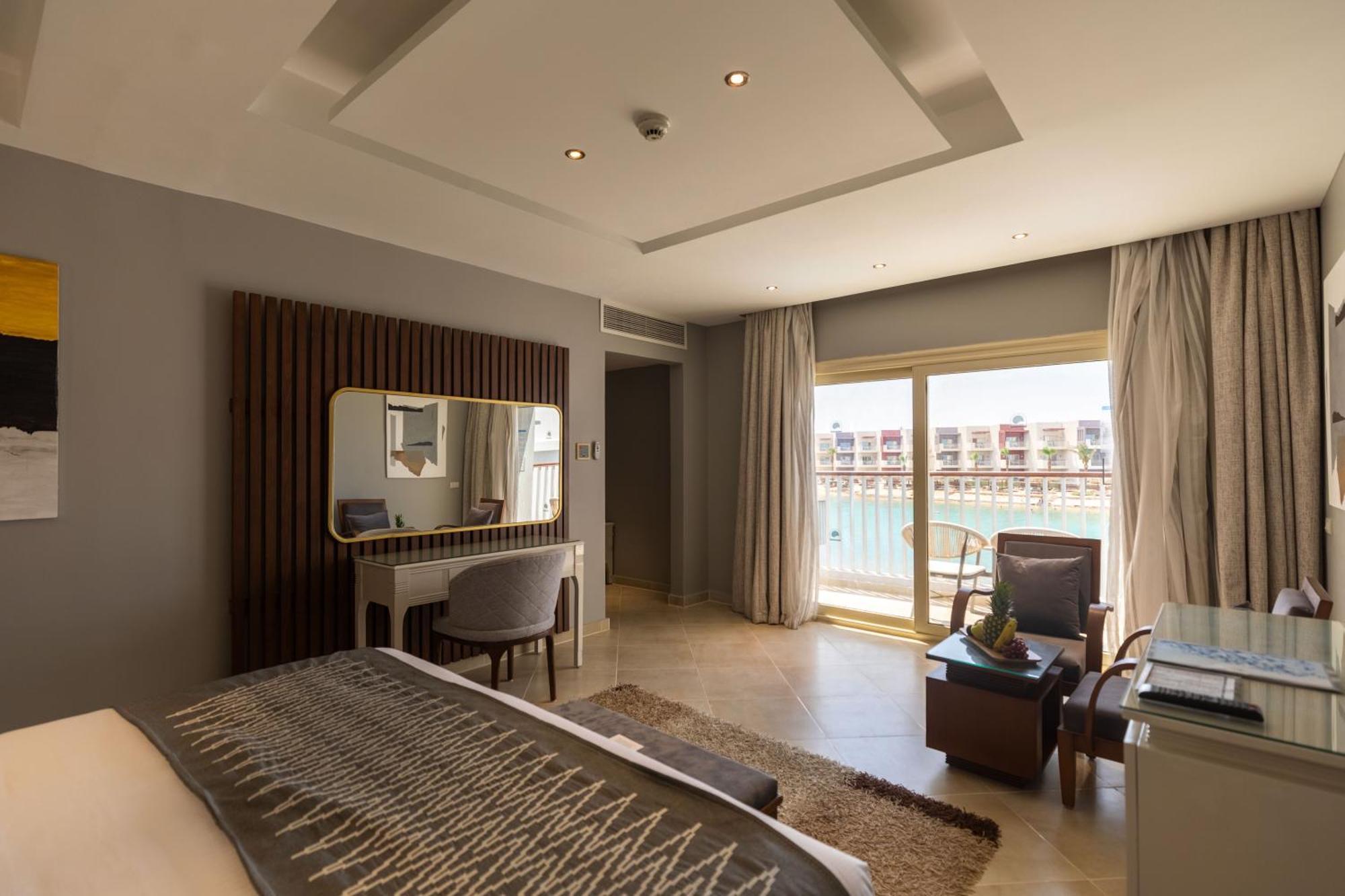 Jacuzzi Suite - Posh Club