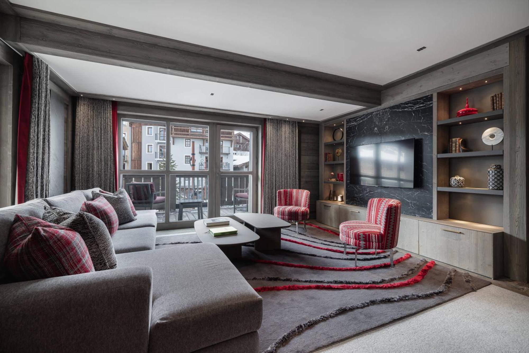 Deluxe Suite
