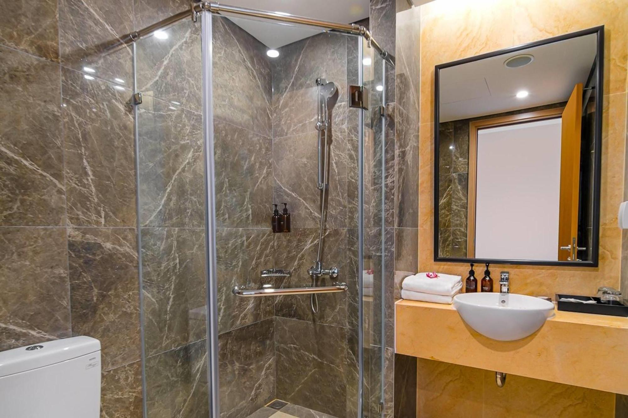 Superior Twin Room with Pool View