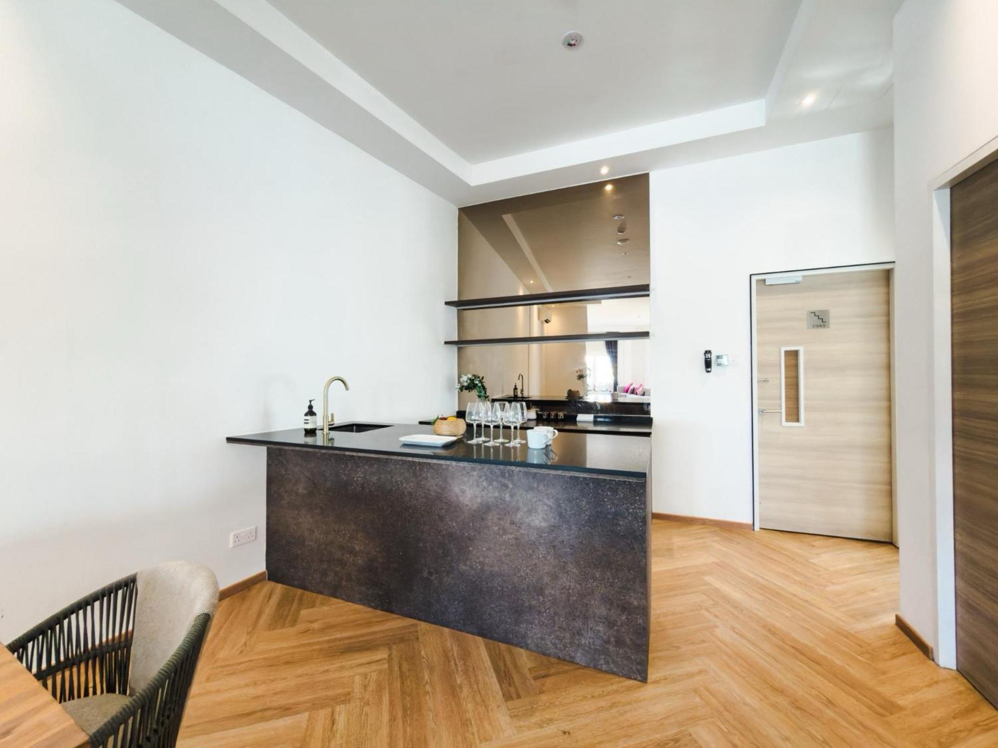 Three-Bedroom Premium Apartment with Balcony