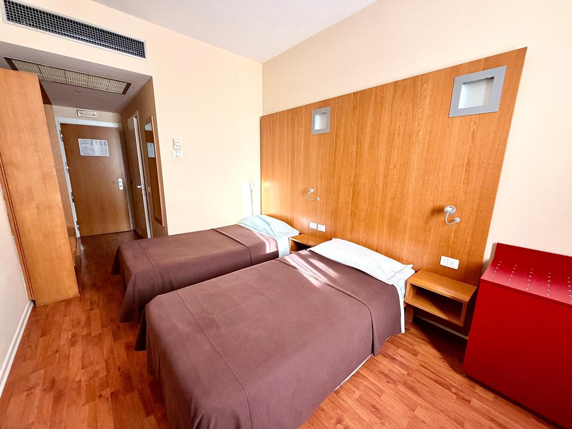 Classic Twin Room