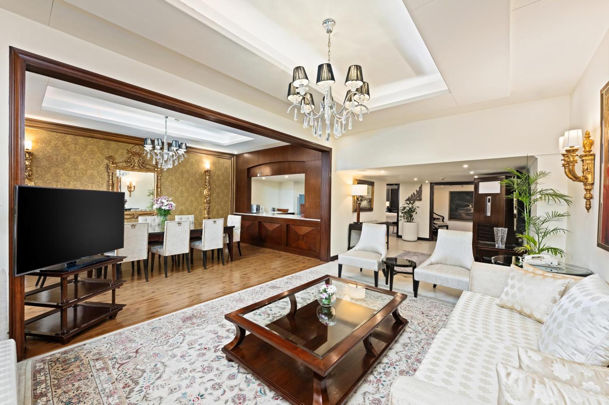 Presidential King Suite