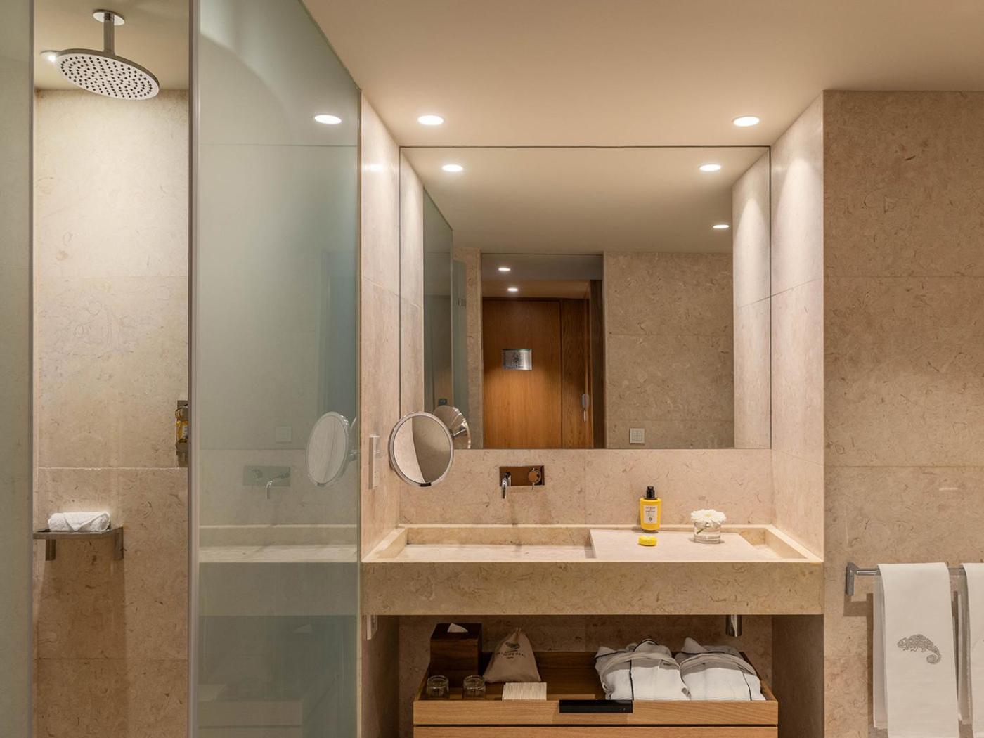 Superior Double or Twin Room City View