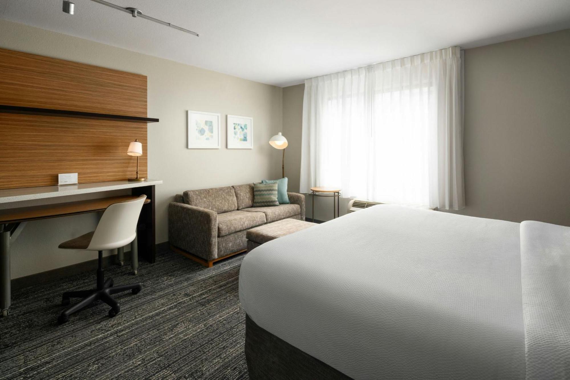 King Studio with Sofa Bed
