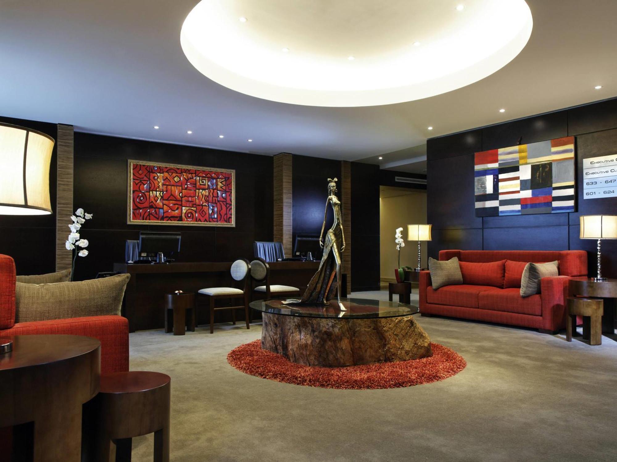 Deluxe Suite mit Poolblick